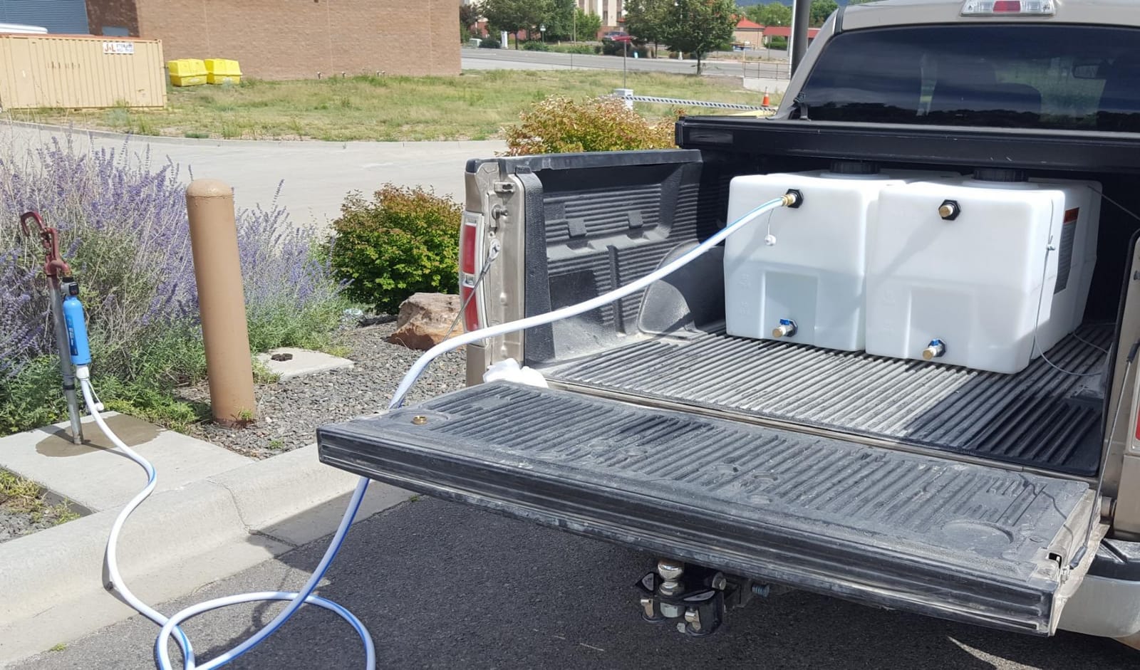 RomoTech 82123929 Horizontal Square Reservoir Water Tank, 100 Gallon, Made in USA, Natural Poly Tank For Non-Flammable Liquids, UV-Resistant, Ideal for Agricultural Use, RV Water Storage, White customer photo 2