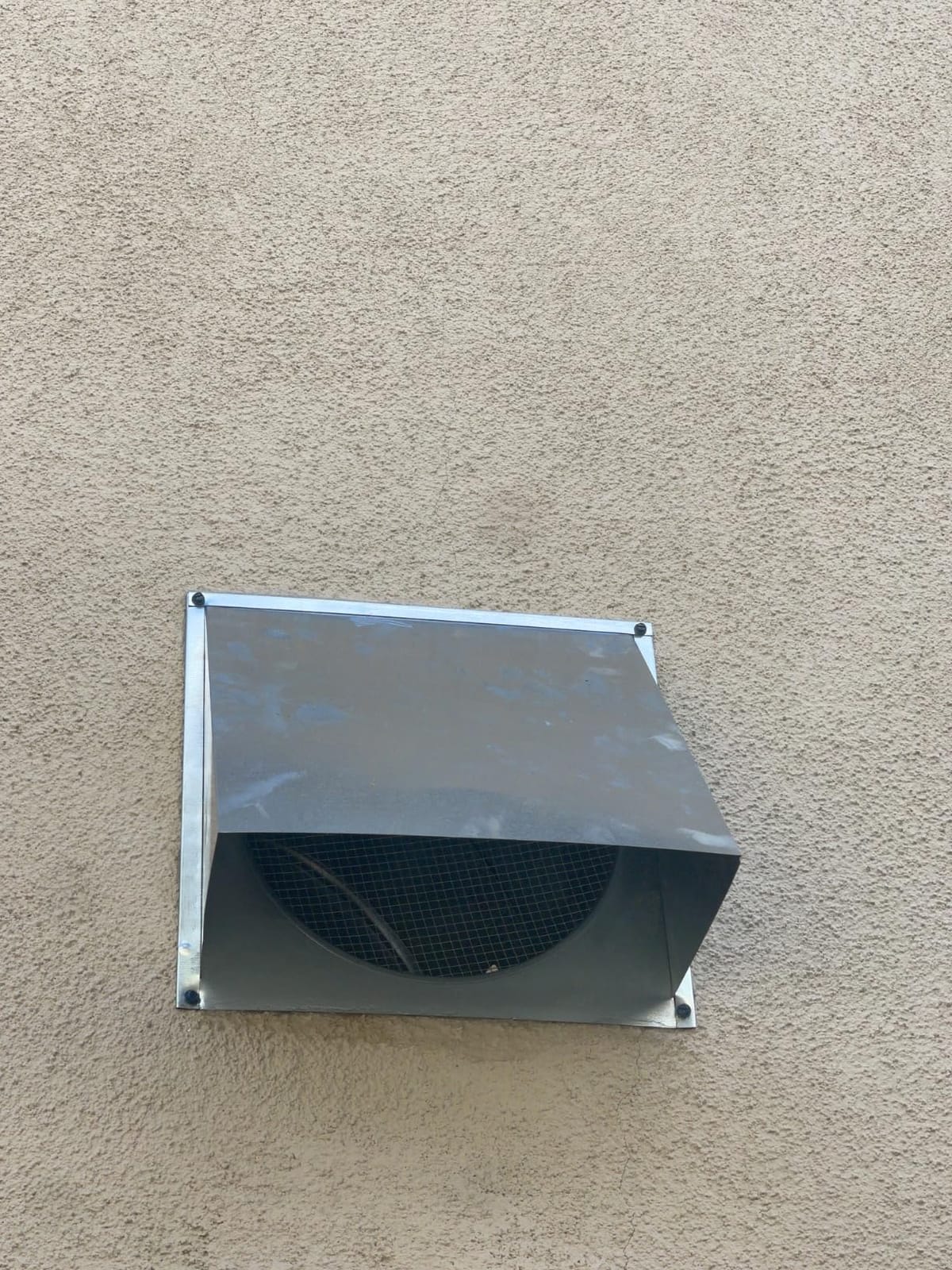 FAMCO Galvanized Steel Hooded Wall Vent with Screen, Used for Air Intake, Air Supply or Exhaust Applications customer photo 1