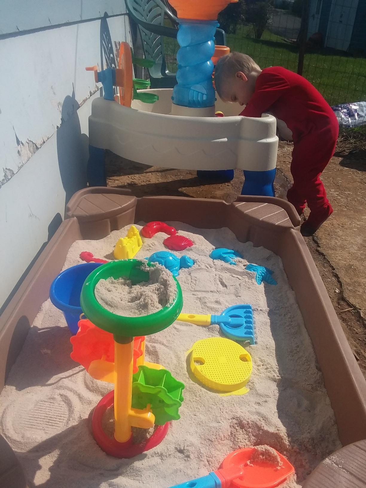 18-Pcs Beach Toys for Kids 3-10, Sandbox Set with Bucket, Sifter & Toy Bag customer photo 1