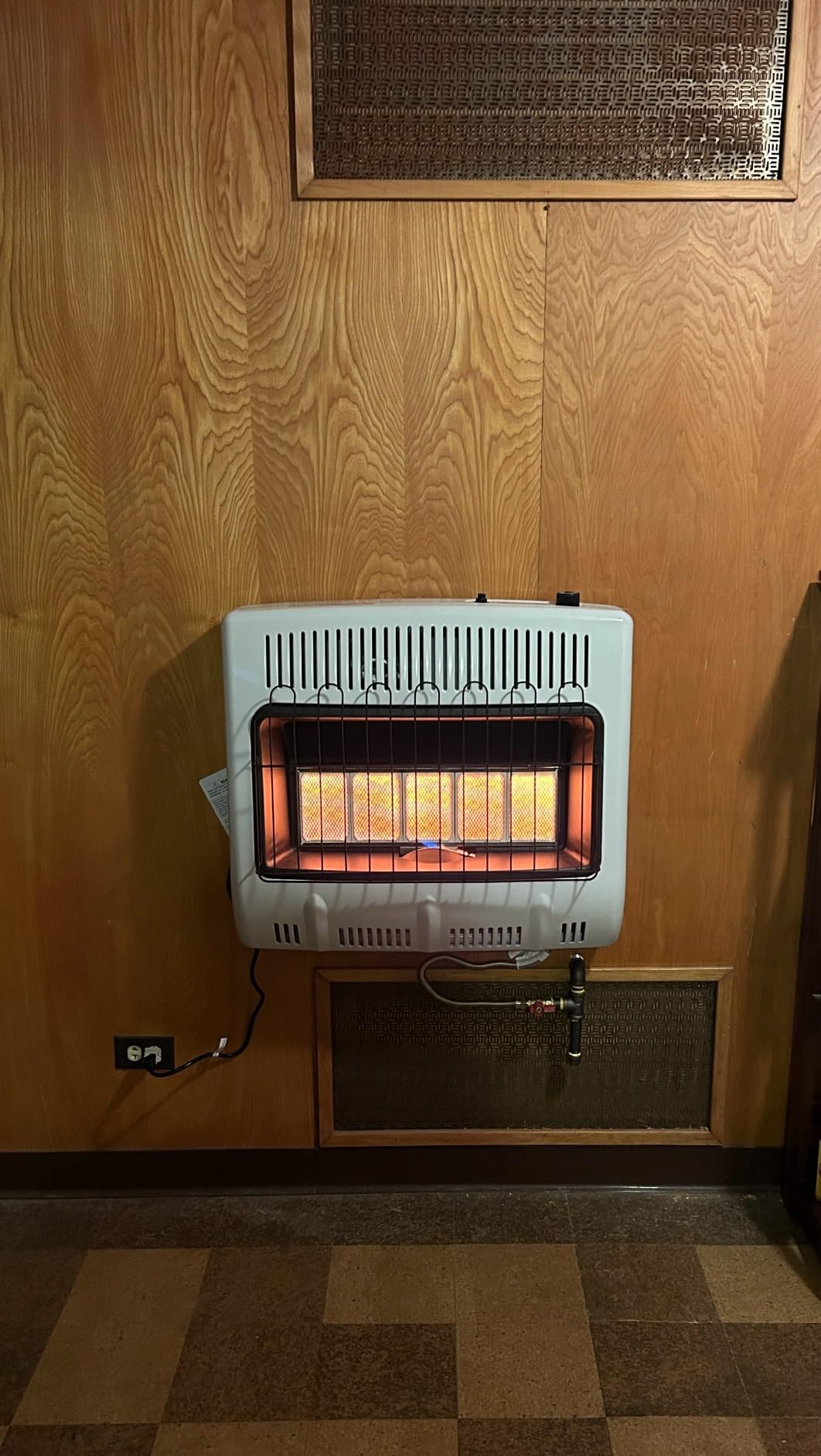 Mr. Heater 30,000 BTU Vent Free Radiant Natural Gas Heater customer photo 1