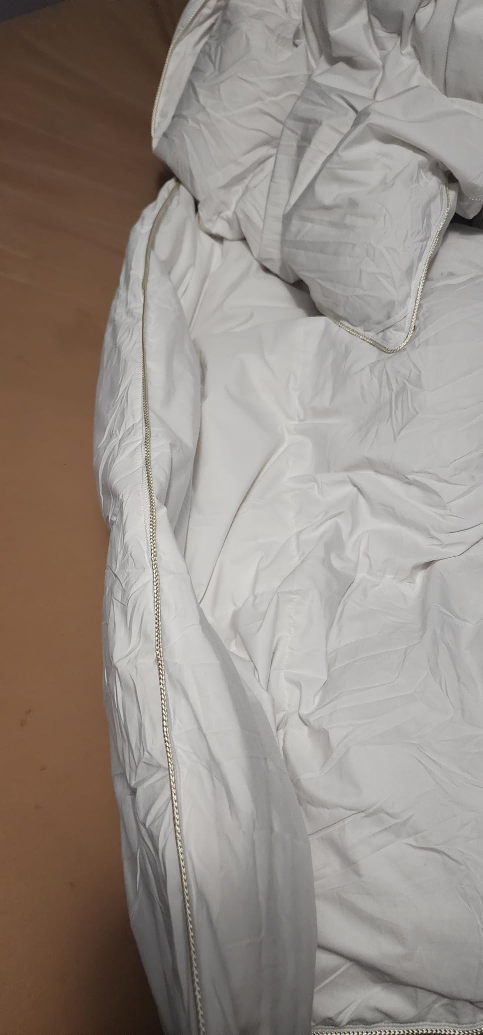 Luxurious King/California King Size Goose Down Fiber Waterfowl Feather Fiber Comforter Duvet, 100% Cotton Cover, 58 oz. Fill Weight, Baffle Box Design, White Solid customer photo 2