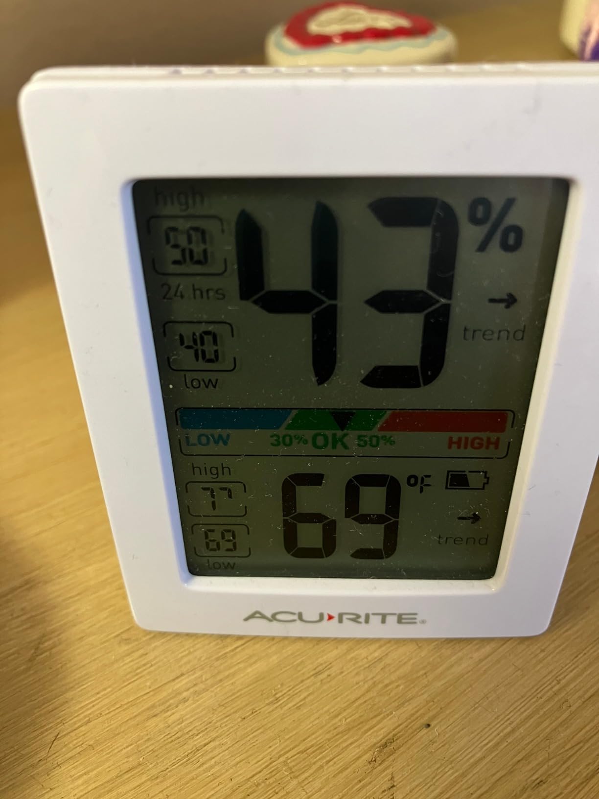AcuRite Humidity Meter Hygrometer and Indoor Thermometer, Hygrometer customer photo 1