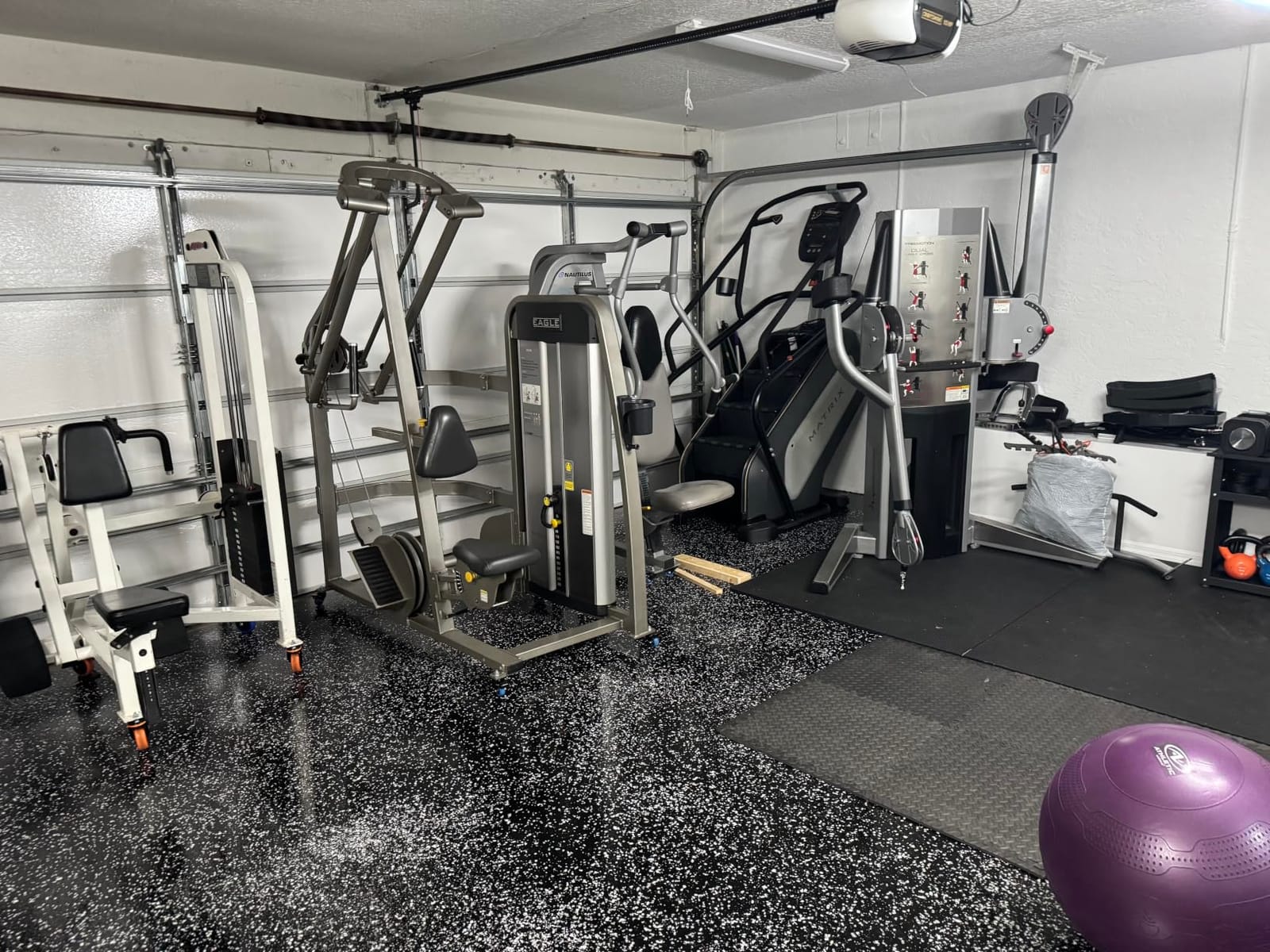 Rust-Oleum EpoxyShield Clear Finish Floor Coating Kit, High Gloss customer photo 1
