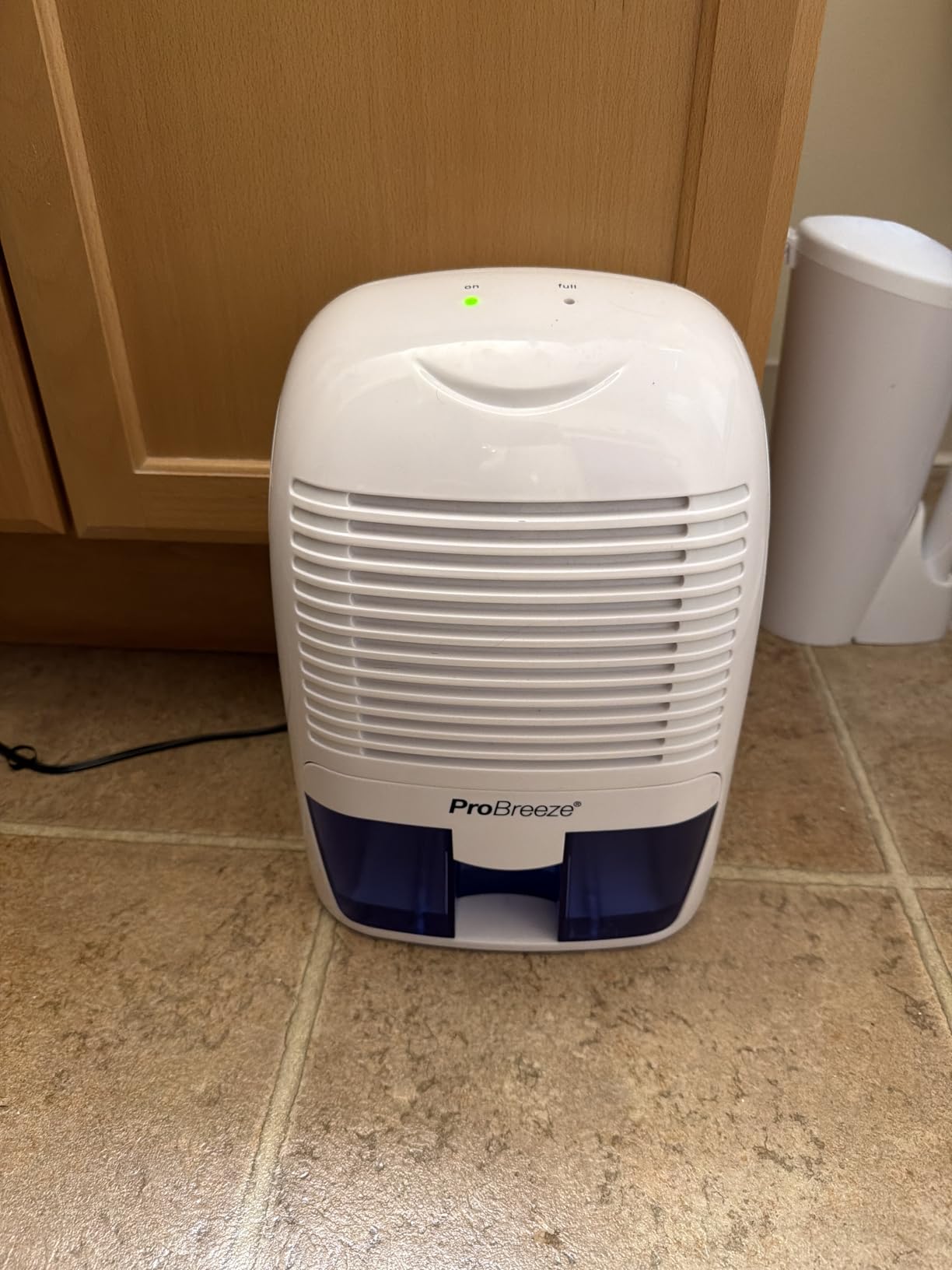 Pro Breeze Electric Mini Dehumidifier, 2200 Cubic Feet (250 sq ft), Compact and Portable for High Humidity in Home, Kitchen, Bedroom, Basement, Caravan, Office, Garage customer photo 2