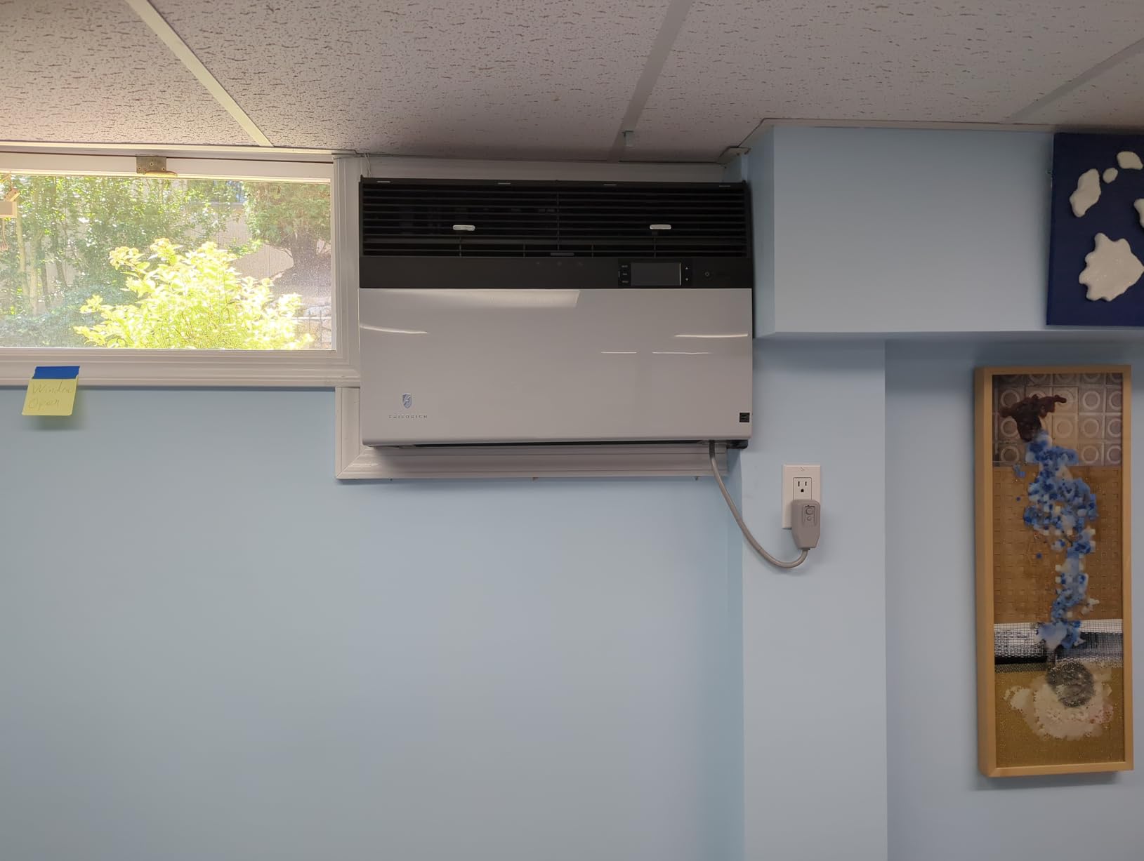 Sensibo Sky, Smart Wireless Air Conditioner Controller. Quick & Easy DIY Installation. Maintains Comfort with Energy Efficient. Automatic Wifi Thermostat Control App. Google, Alexa and Siri Compatible customer photo 1