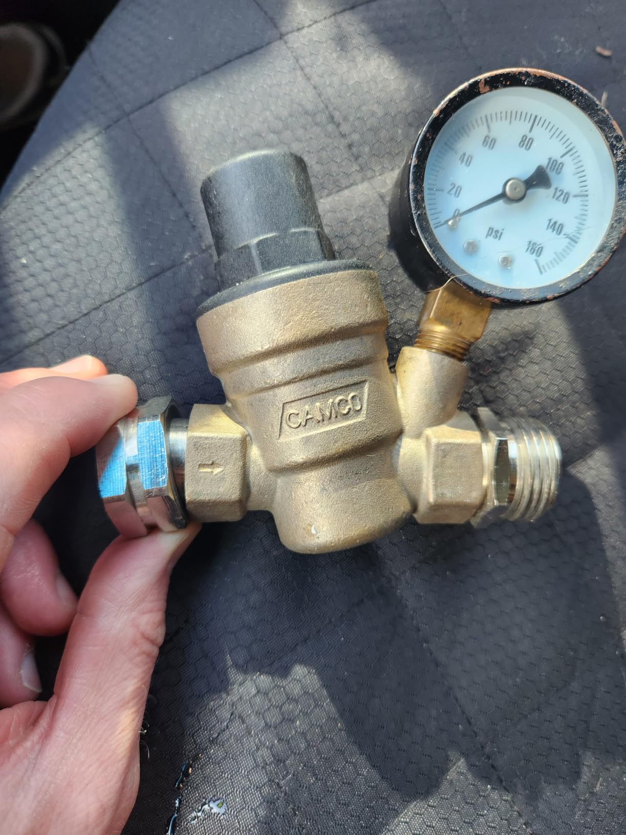 Camco Adjustable RV Water Pressure Regulator - Lead-Free Brass customer photo 1