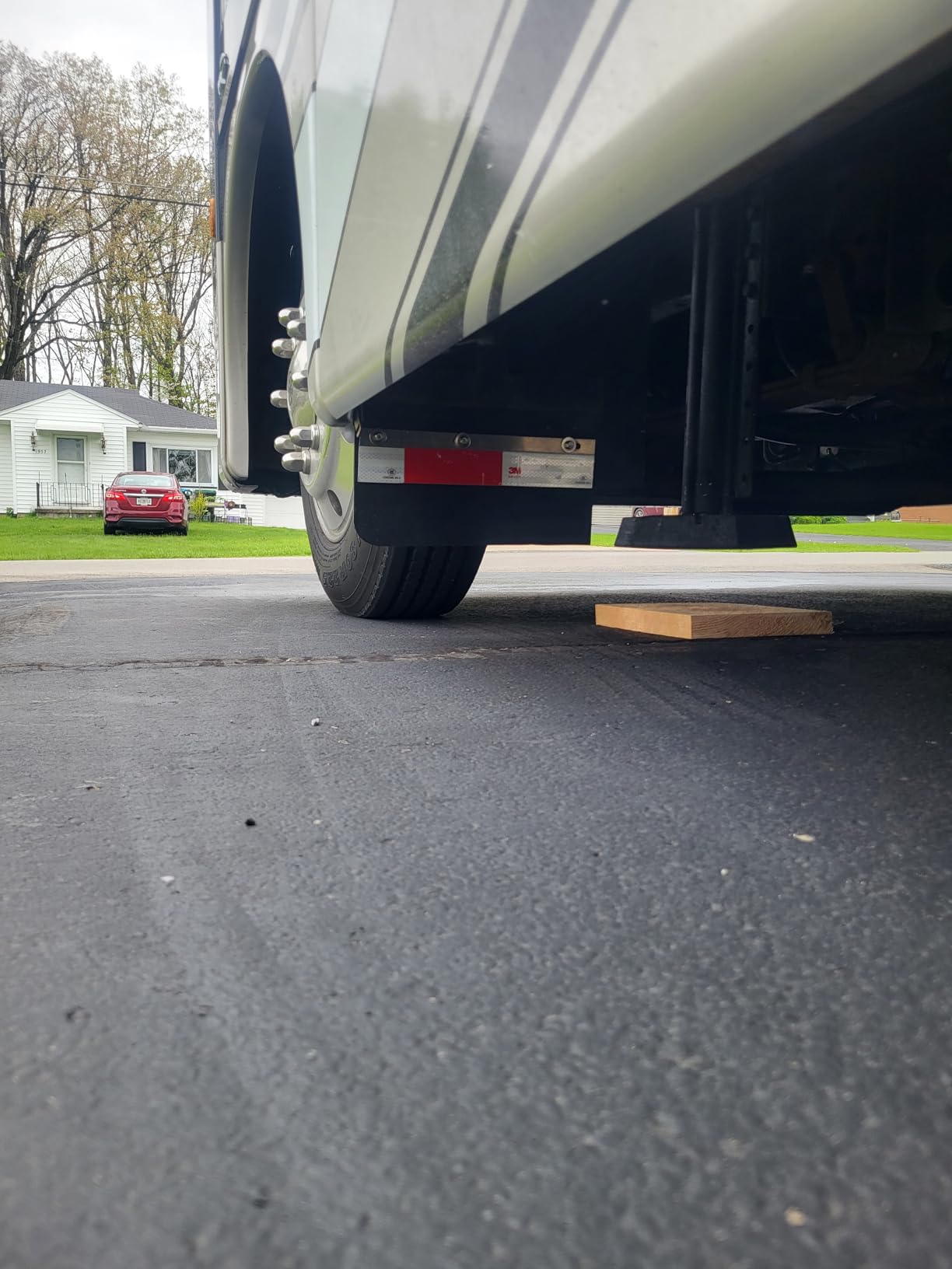 Buyers Products RC30PPB 24 x 30 Inch Black Polymer Mud Flaps, 2 Pack customer photo 1