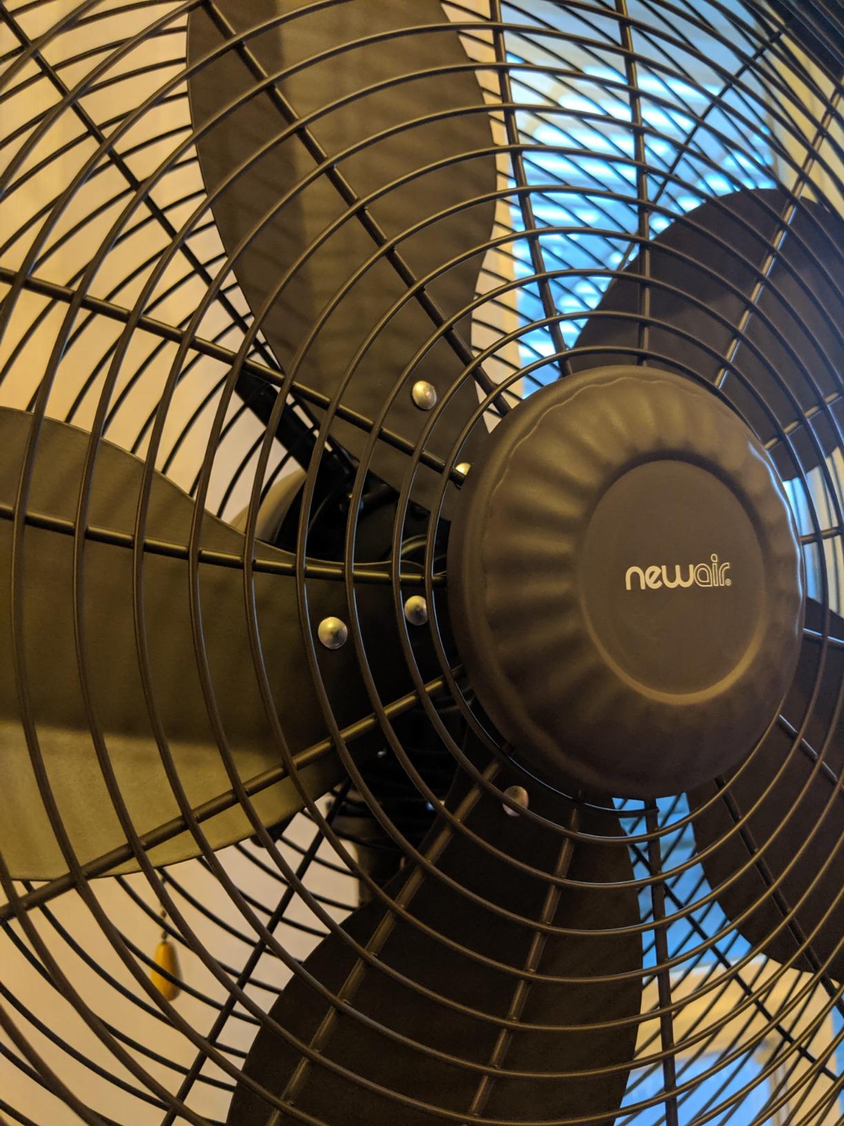 NewAir Outdoor Misting Pedestal Fan | 2,800 CFM Oscillating Patio Fan with Garden Hose Connection | 3 Speeds and Wide-Angle Cooling for Decks & Outdoor Spaces of up to 600 sq ft customer photo 2