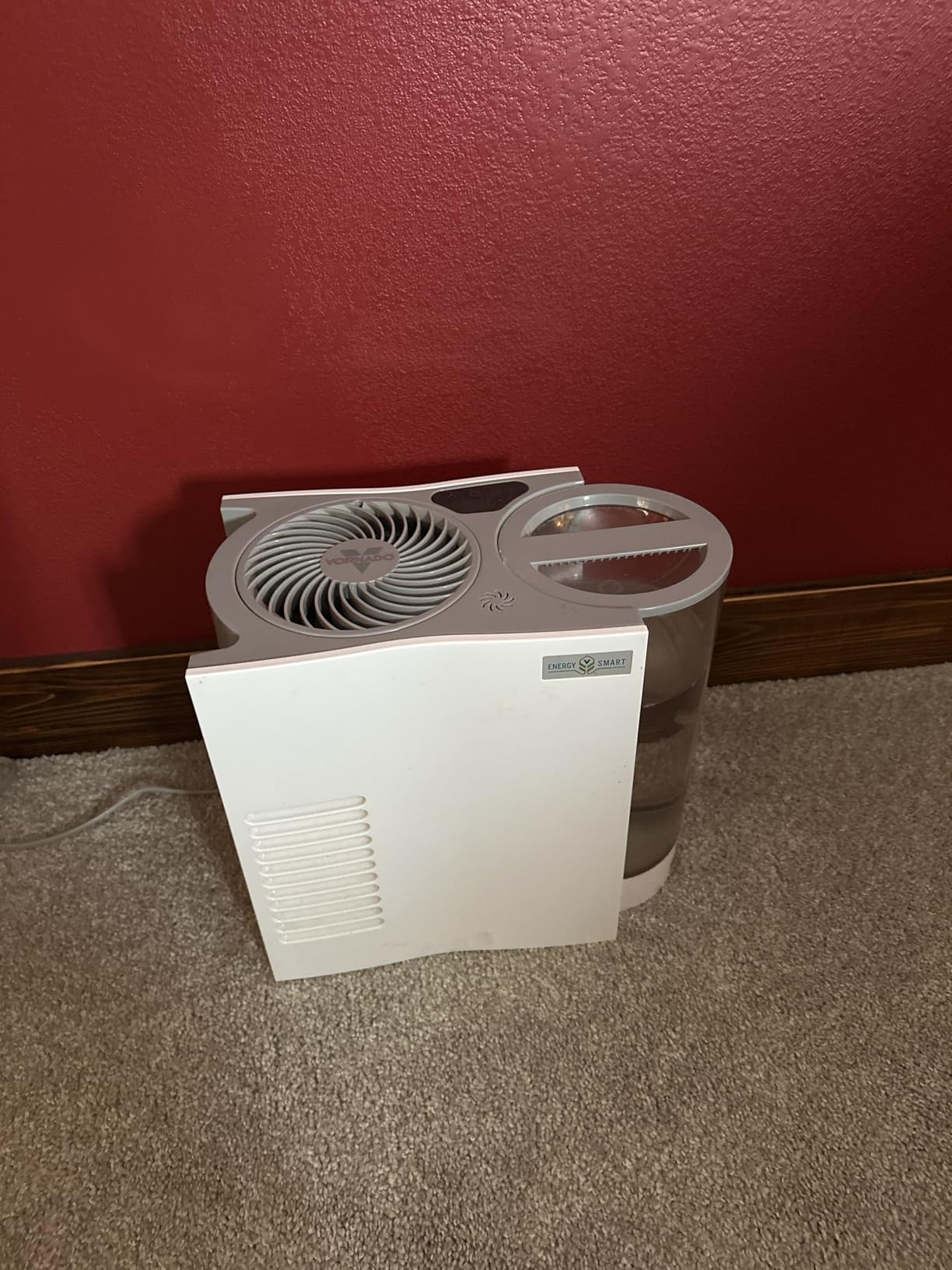 Vornado EVDC500 Energy Smart Evaporative Humidifier with 2 Gallon Dual Tank Capacity, LED Display, Automatic Shut-off, Electronic Humidistat, 4 Fan Speeds for Large Rooms up to 1000 sq ft customer photo 1