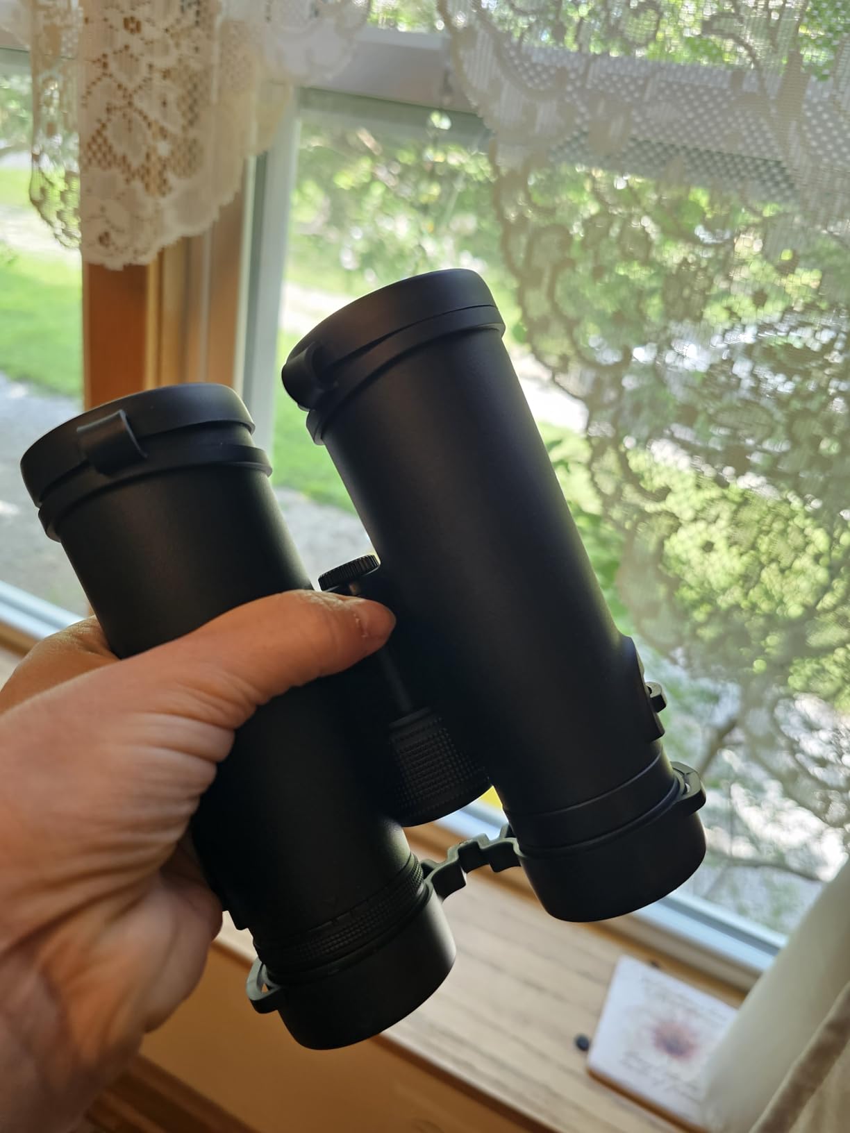 Gosky 10x42 Binoculars for Adults High Powered with Phone Adapter & Tripod customer photo 1