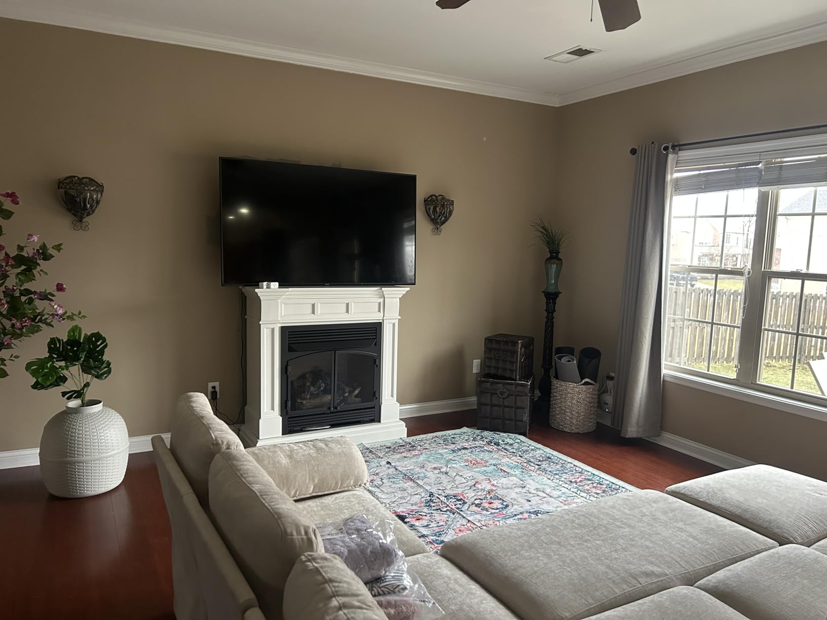 Duluth Forge Dual Fuel Ventless Gas Fireplace with Mantel - 32,000 BTU, Remote Control, Apple Spice Finish - Model# DFS-400R-2AS customer photo 1
