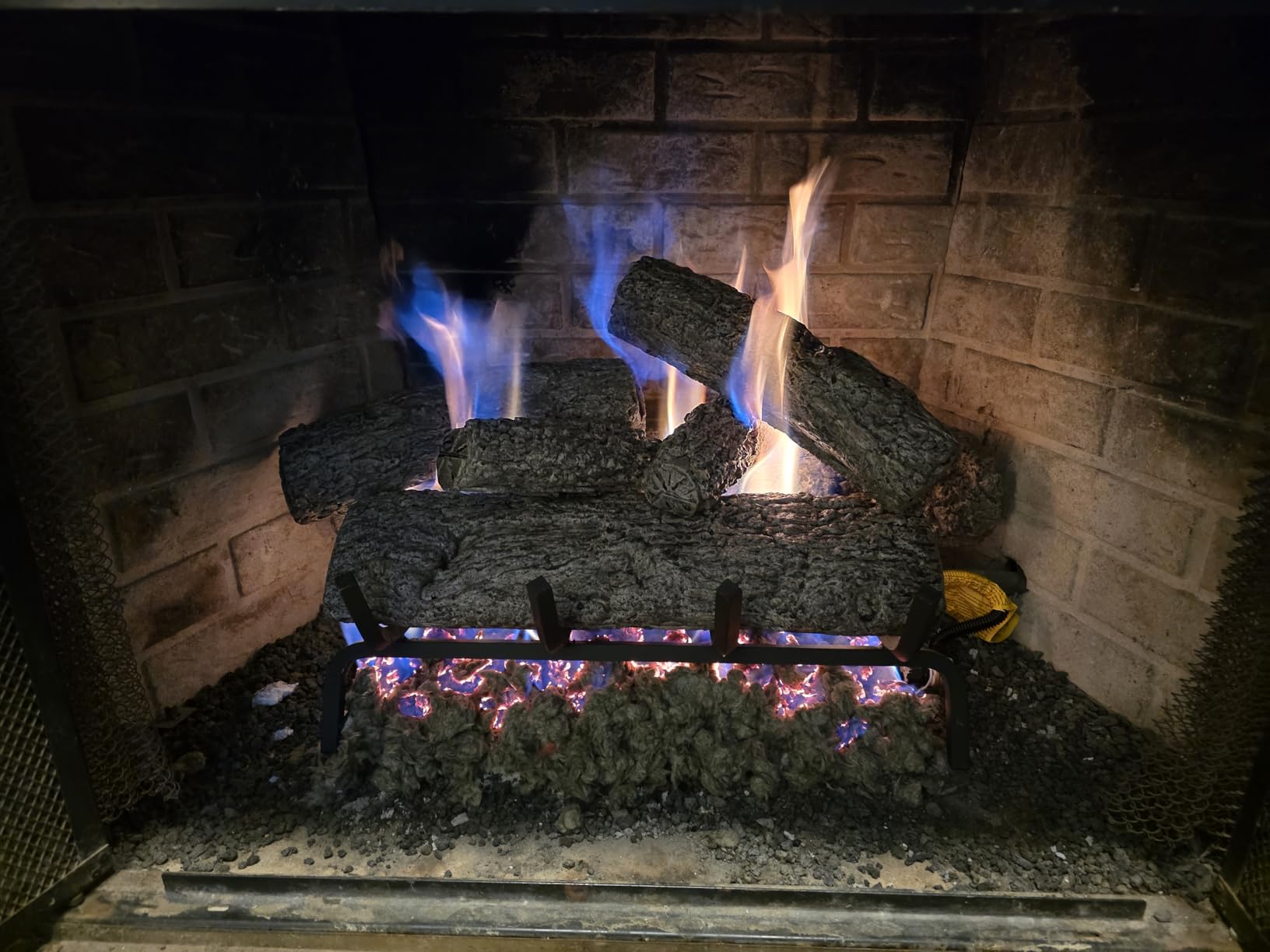 Real Fyre 24-Inch Live Oak Vented Gas Log Set, Natural Gas, Match-Lit with Burner, Grate & Gas Connection Kit, 90,000 BTU customer photo 1