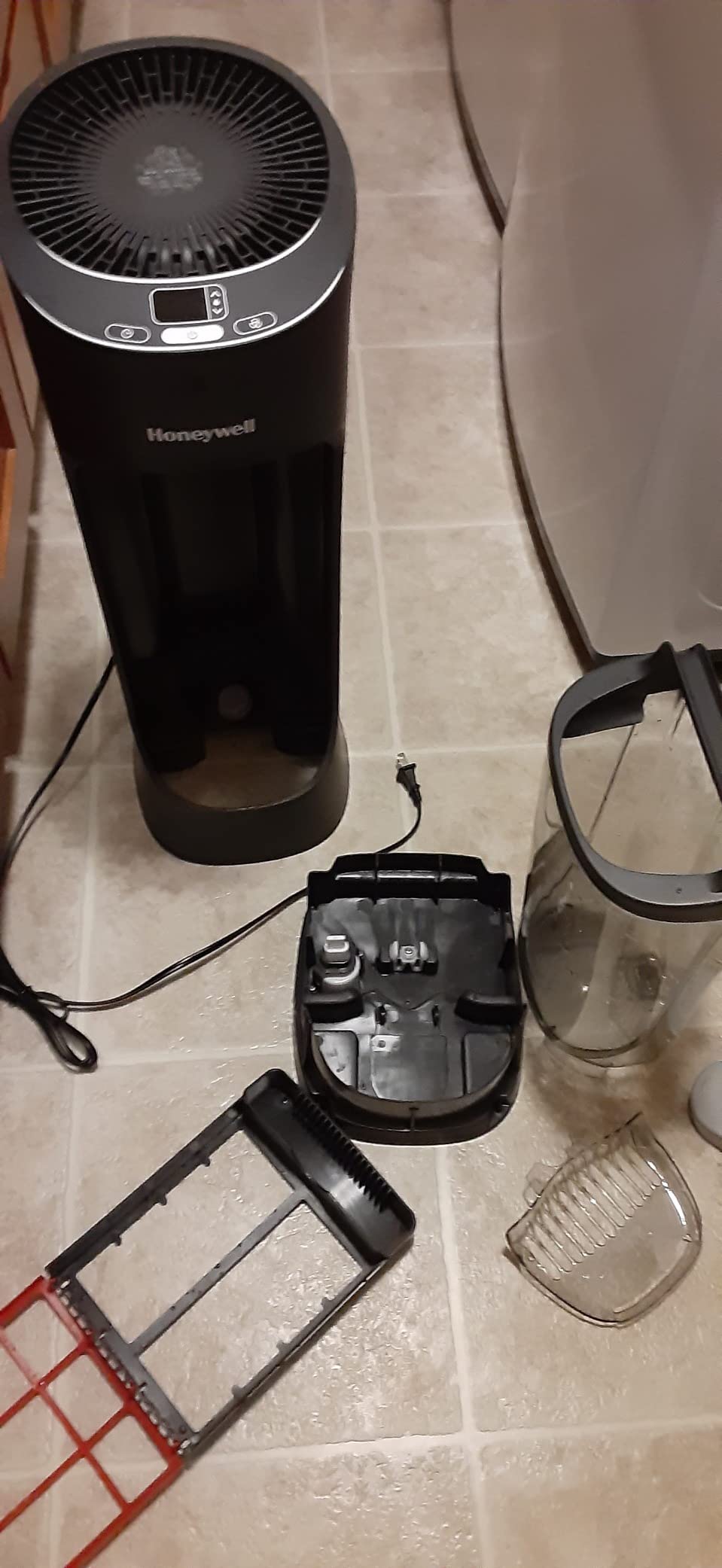 Honeywell Top Fill Tower Humidifier, Digital Humidistat, Black – Cool Mist Humidifiers for Bedroom, Home or Office with Space-Saving Tower Design customer photo 2