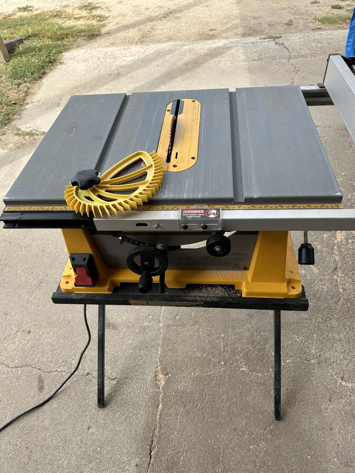 Hedgehog Spiral Featherboard for Table Saws and Router Tables customer photo 1