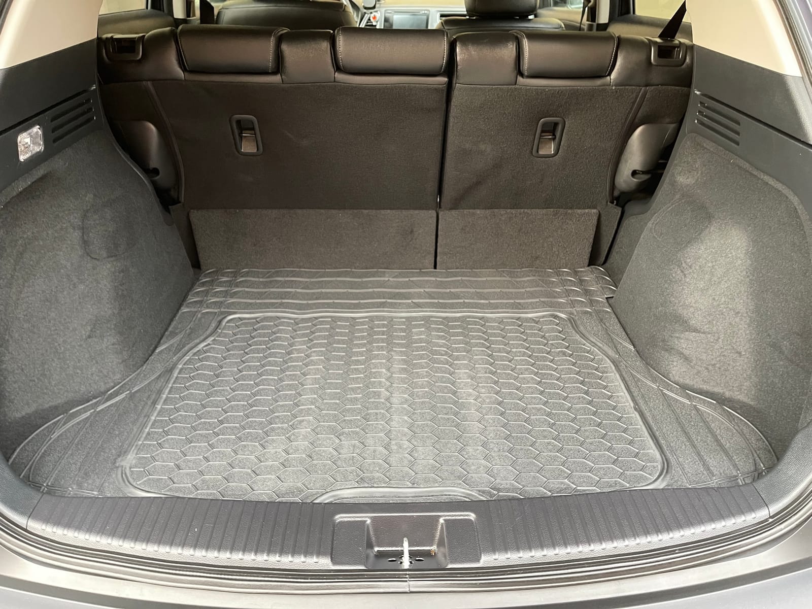 Armor All Heavy-Duty Cargo Mat, Black, 1-Piece, 55.5