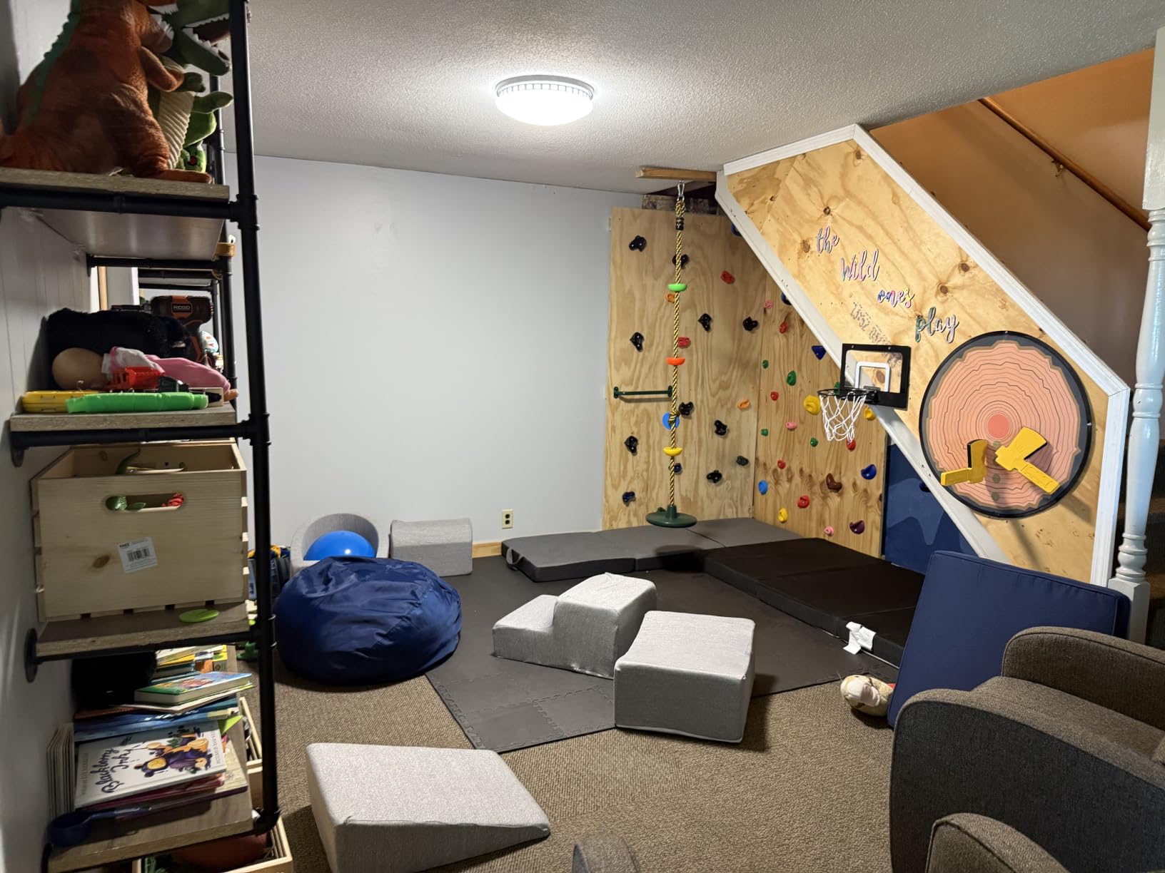 KINSPORY 20pc Rock Wall Climbing Holds for Kid, Play Set Climber Attachment customer photo 2