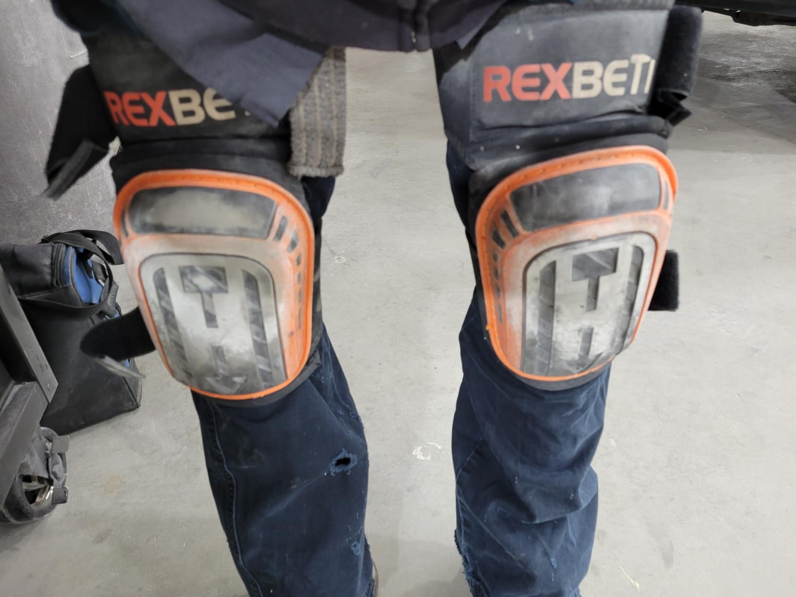 REXBETI Knee Pads for Men, Anti-slip Construction Gel Knee Pads for Work customer photo 1