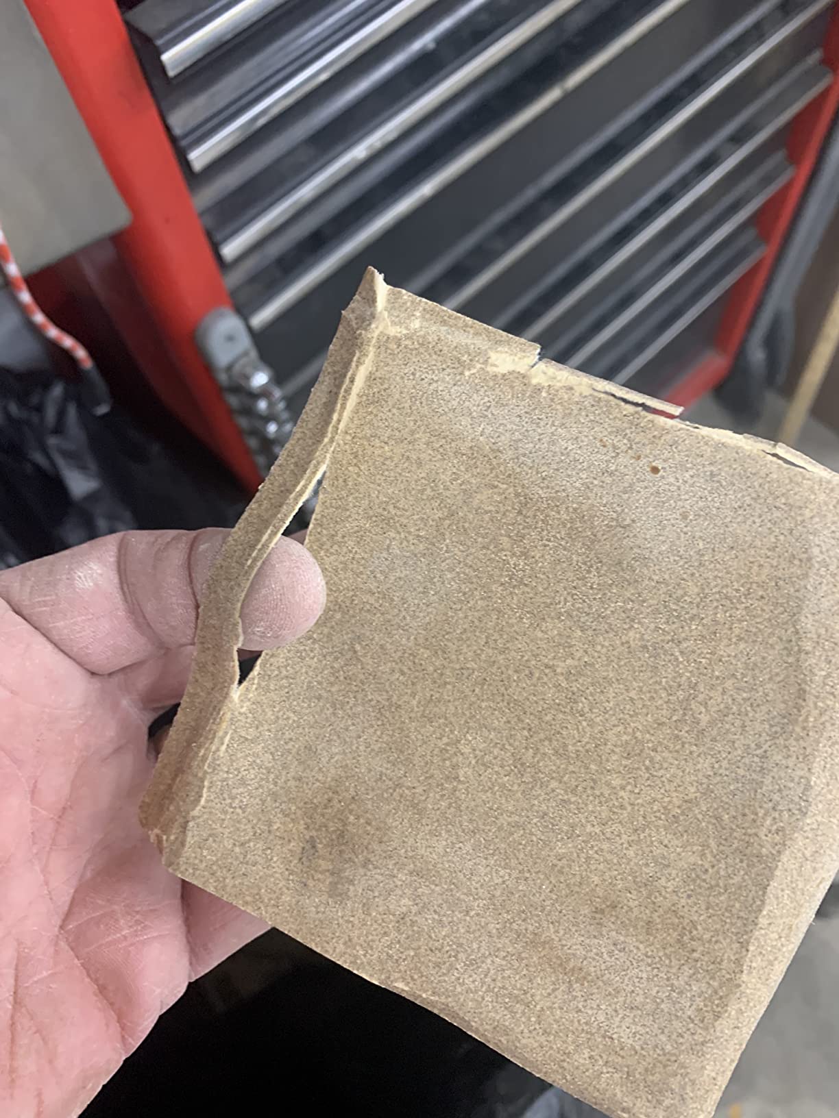 Fandeli | Multi-Purpose Sanding Paper | Assorted Grits (80,120,220) | 25 Sheets of 9'' x 11'' | Perfect for Sanding Metal and Sanding Wood | Hand Sanding | Orbital Sanders customer photo 2