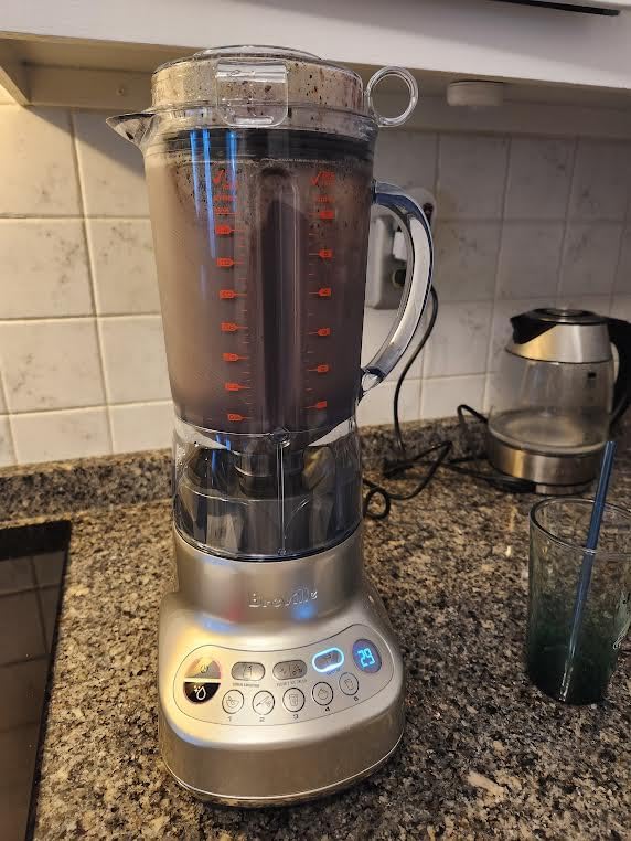 Breville BBL620SIL Fresh and Furious Blender for Kitchens, Silver customer photo 1