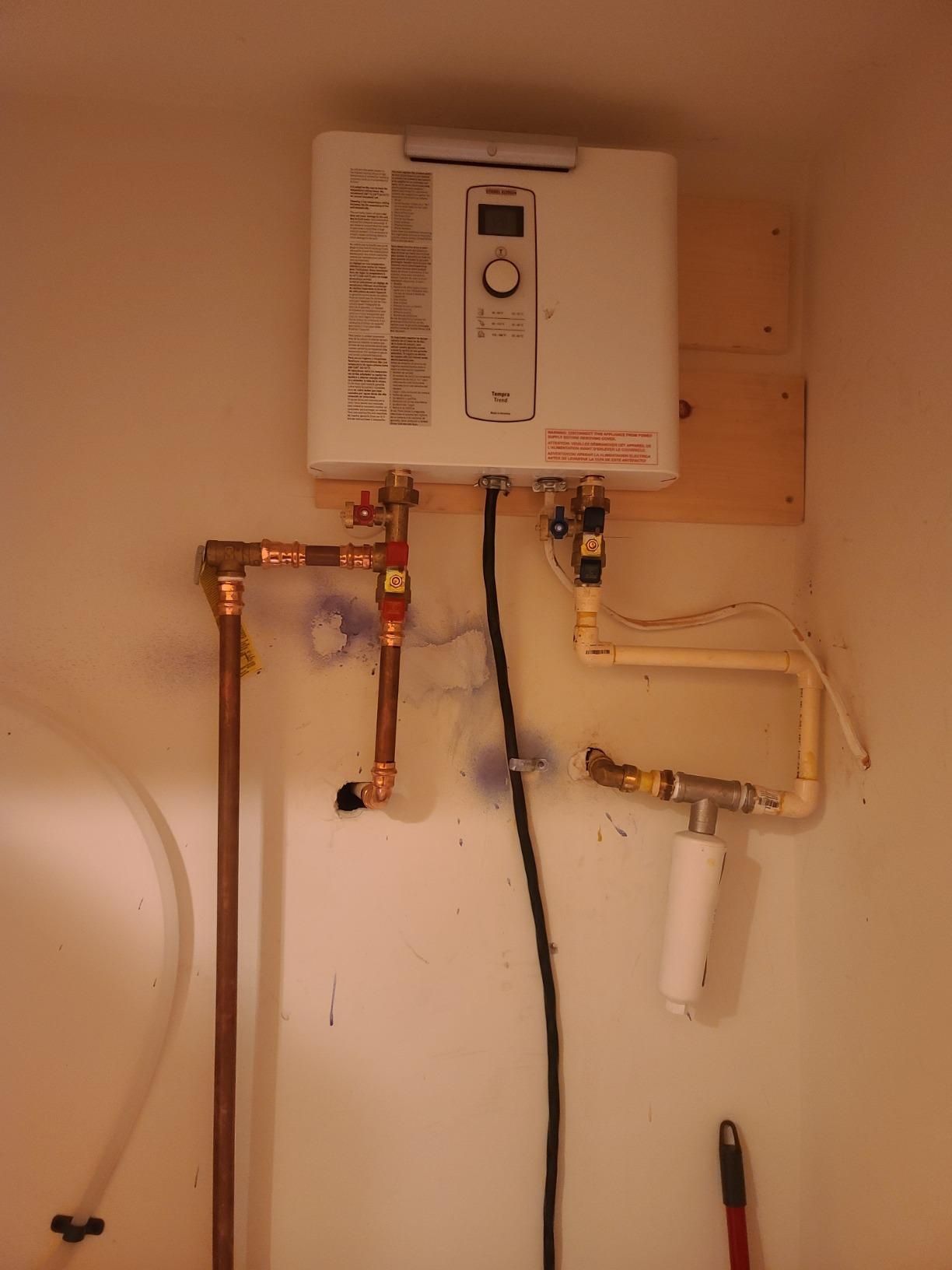 Stiebel Eltron Tempra 20 Trend Electric Tankless Water Heater, 19.2kW, 240V customer photo 1