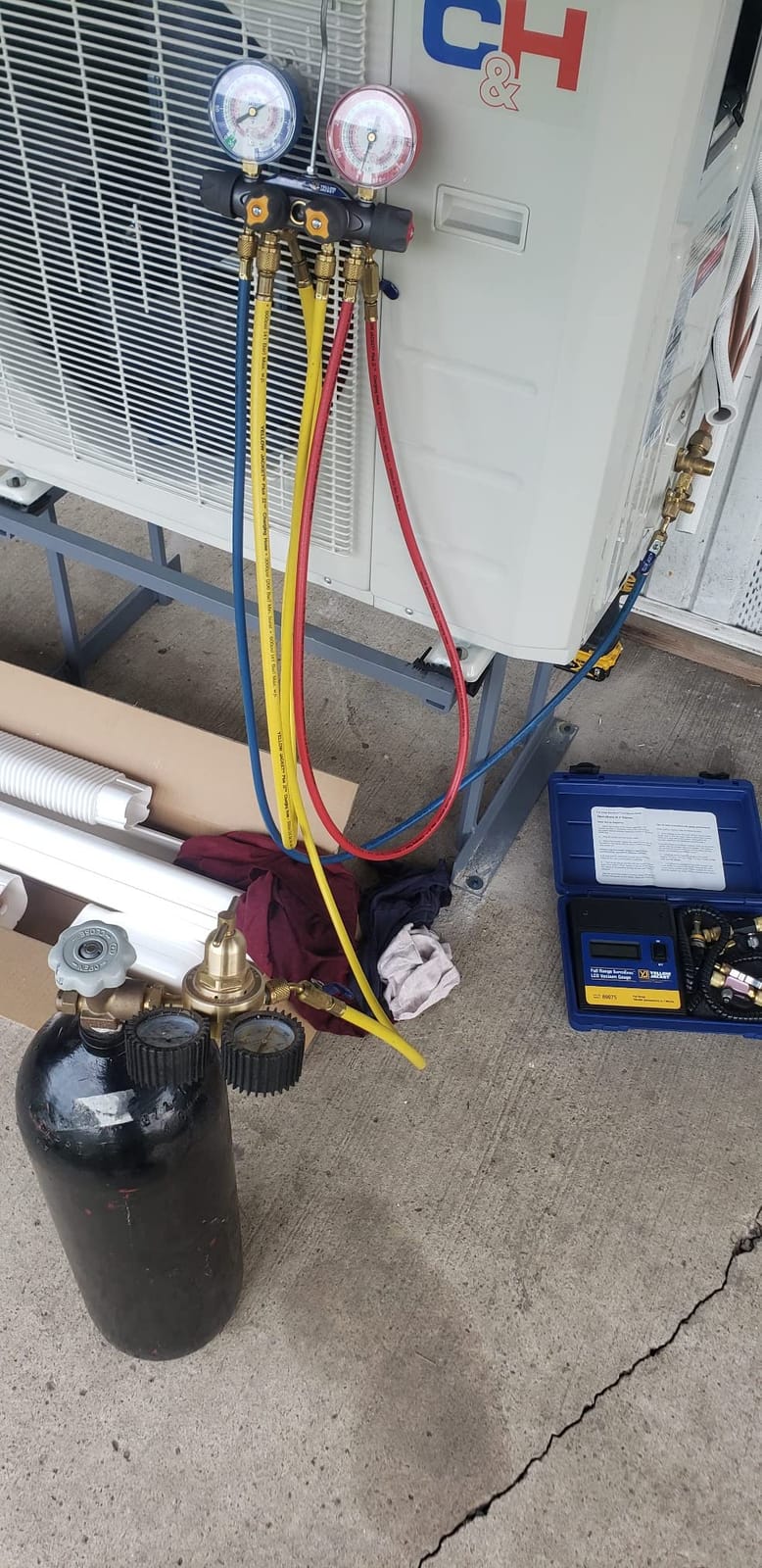 Cooper & Hunter 24,000 BTU 230V Hyper Heat Mini Split, 22.3 SEER2 customer photo 1