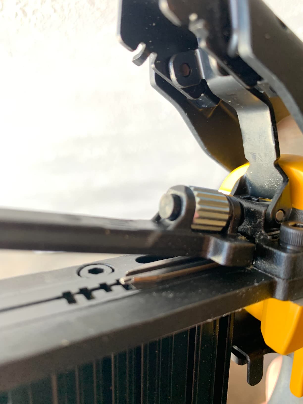 DEWALT Pin Nailer, 23 Gauge, 2-Inch (DWFP2350K) customer photo 1