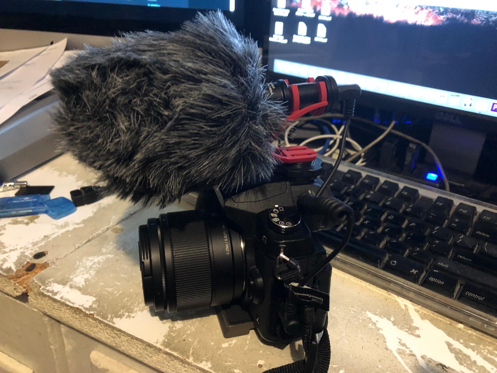 COMICA CVM-VM10II Universal Shotgun Microphone for Camera, iPhone, Android customer photo 2