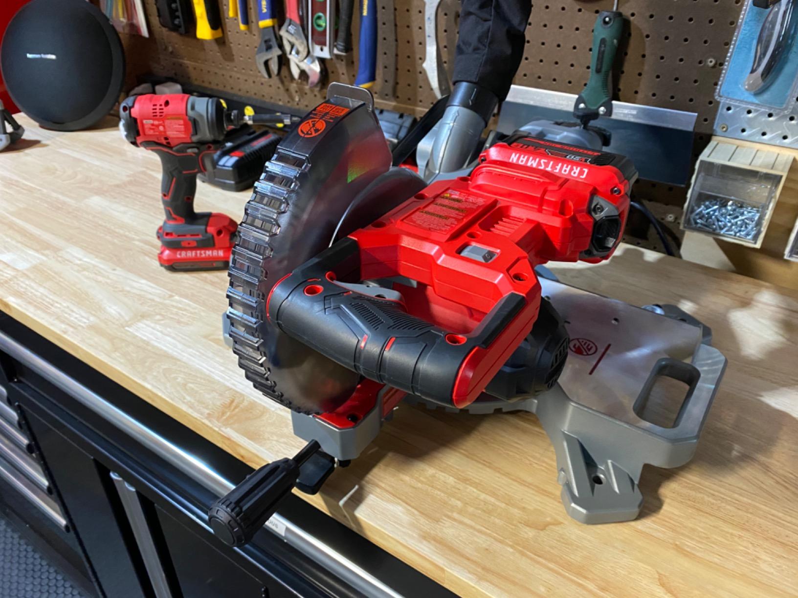 CRAFTSMAN V20 Cordless Sliding Miter Saw, 7-1/4 inch, Single Bevel, Battery and Charger Included (CMCS714M1) customer photo 1