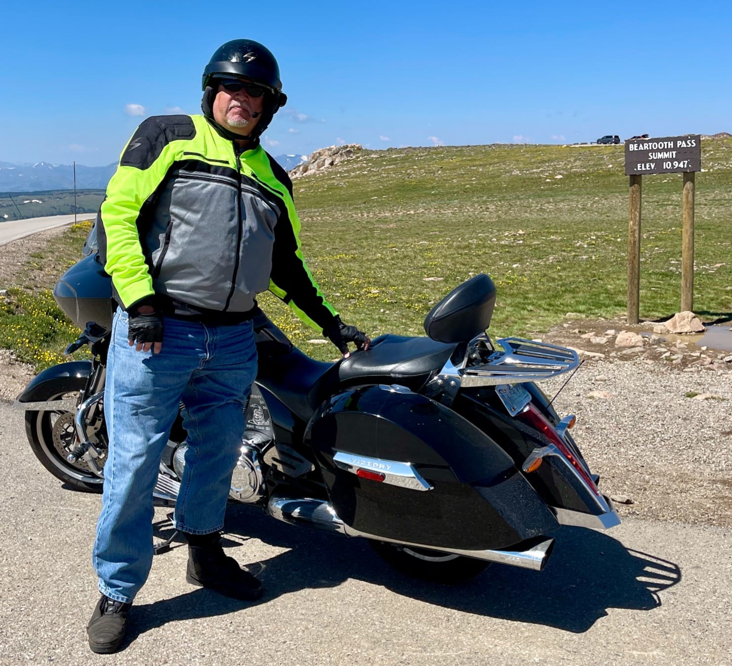 ScorpionEXO Vortex Air Men's Mesh Reflective Motorcycle Riding Jacket Abrasion Resistant with CE-Rated Armor (Dark Grey - Small) customer photo 2