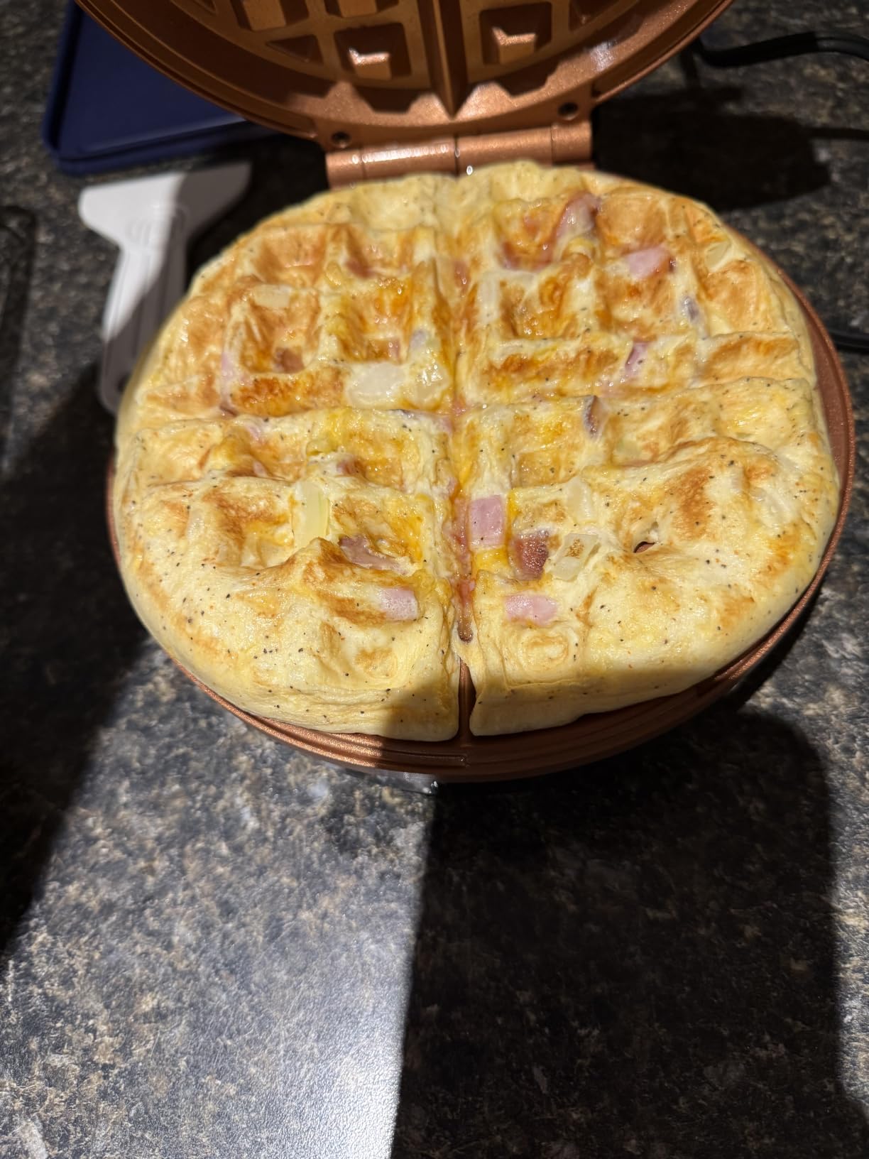 Hamilton Beach Belgian Waffle Maker with PFAS-Free Non-Stick Ceramic-Coated Plates, Browning Control, Indicator Lights, Stainless Steel (26081) customer photo 1