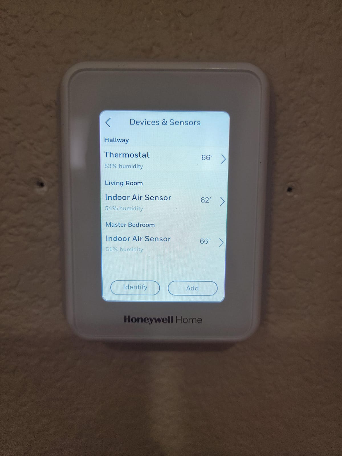 Honeywell Home T9 WiFi Smart Thermostat with 1 Smart Room Sensor, Touchscreen Display, White | RCHT9610WFSW2003 Touchscreen Display customer photo 2