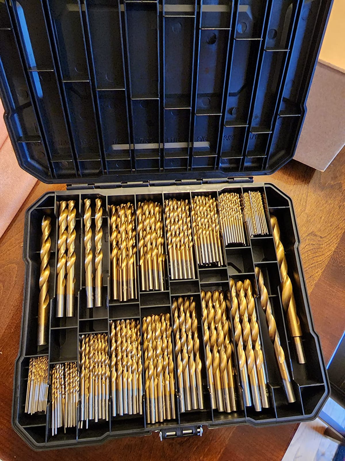 99 Pieces Titanium Twist Drill Bit Set, 135° Tip High Speed Steel, Size from 1/16