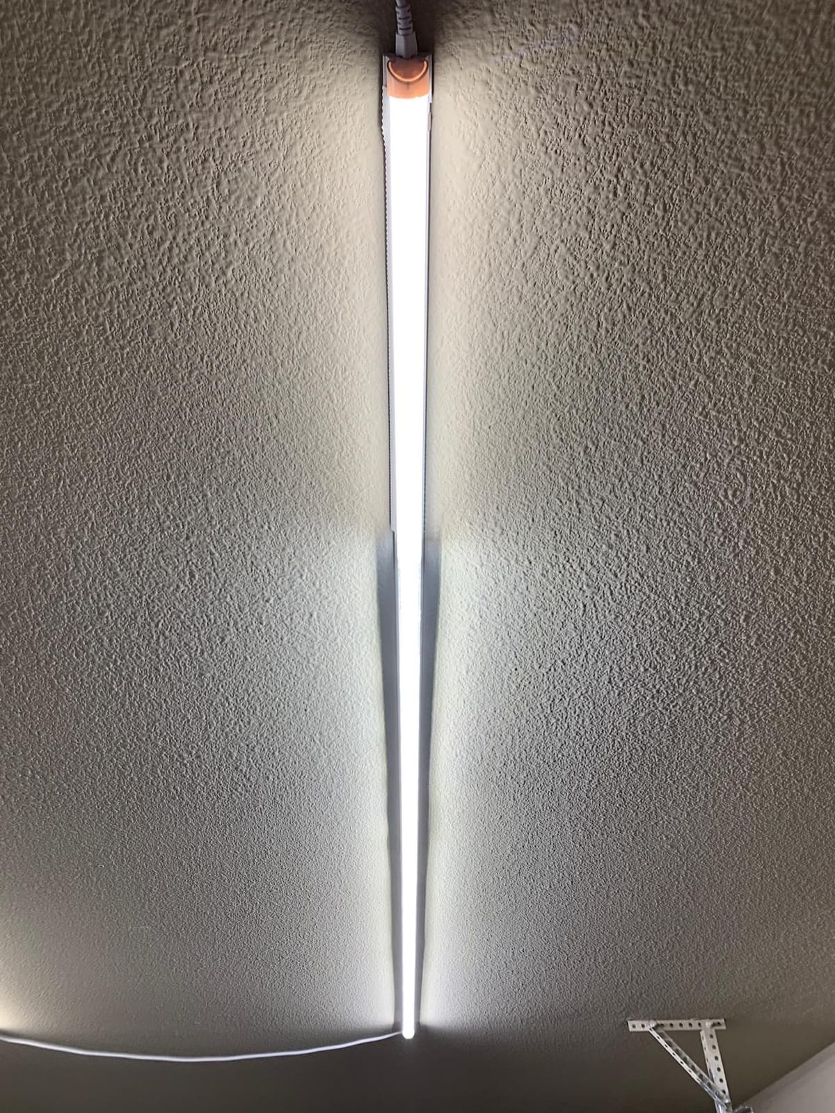 Barrina T8 LED Shop Lights 8FT, 72W 10000LM 5000K, High Output, 10 Packs customer photo 2