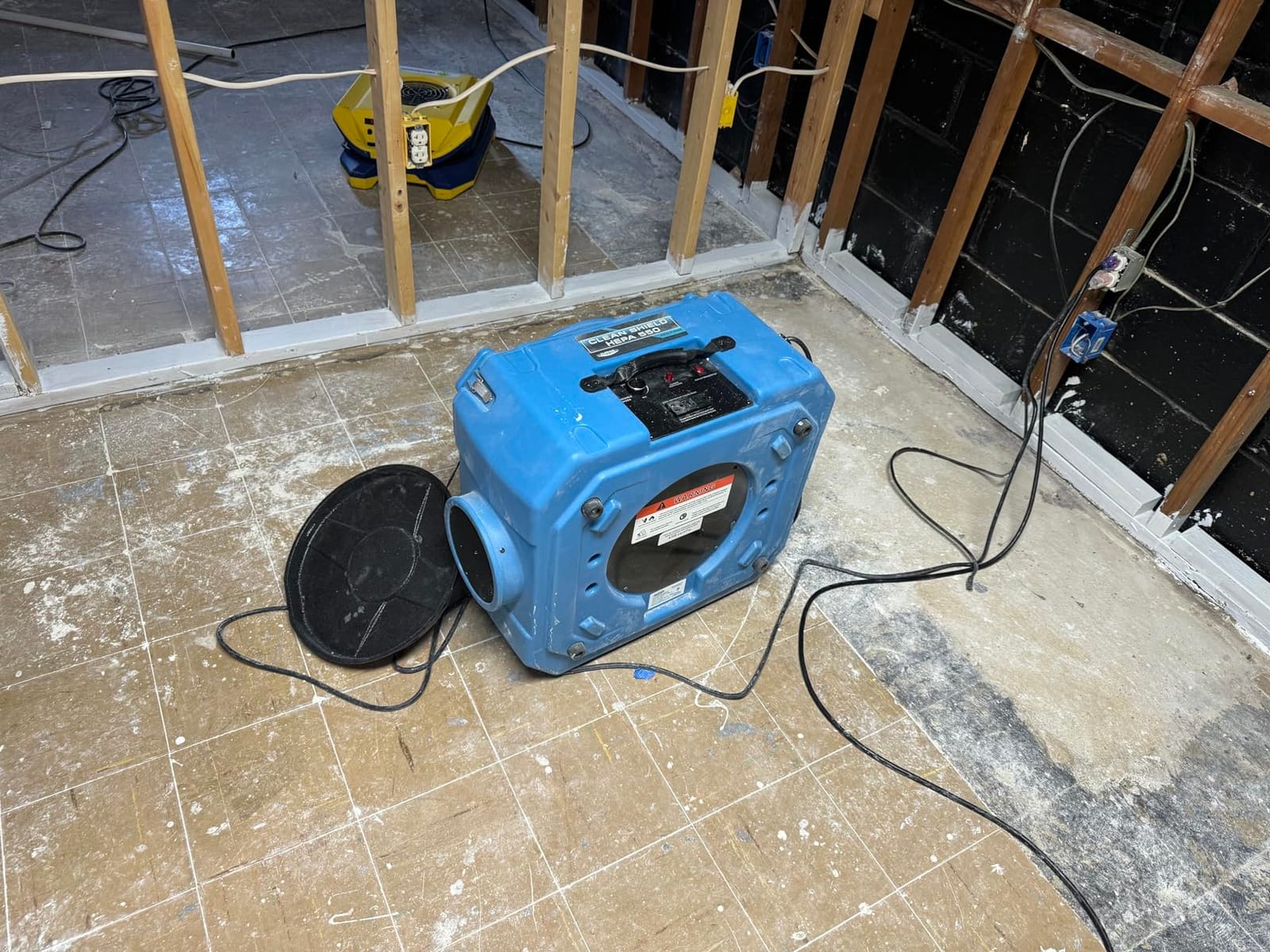 ALORAIR Air Scrubber with 3 Stage Filtration, Clean Shield Hepa 550, Blue customer photo 2
