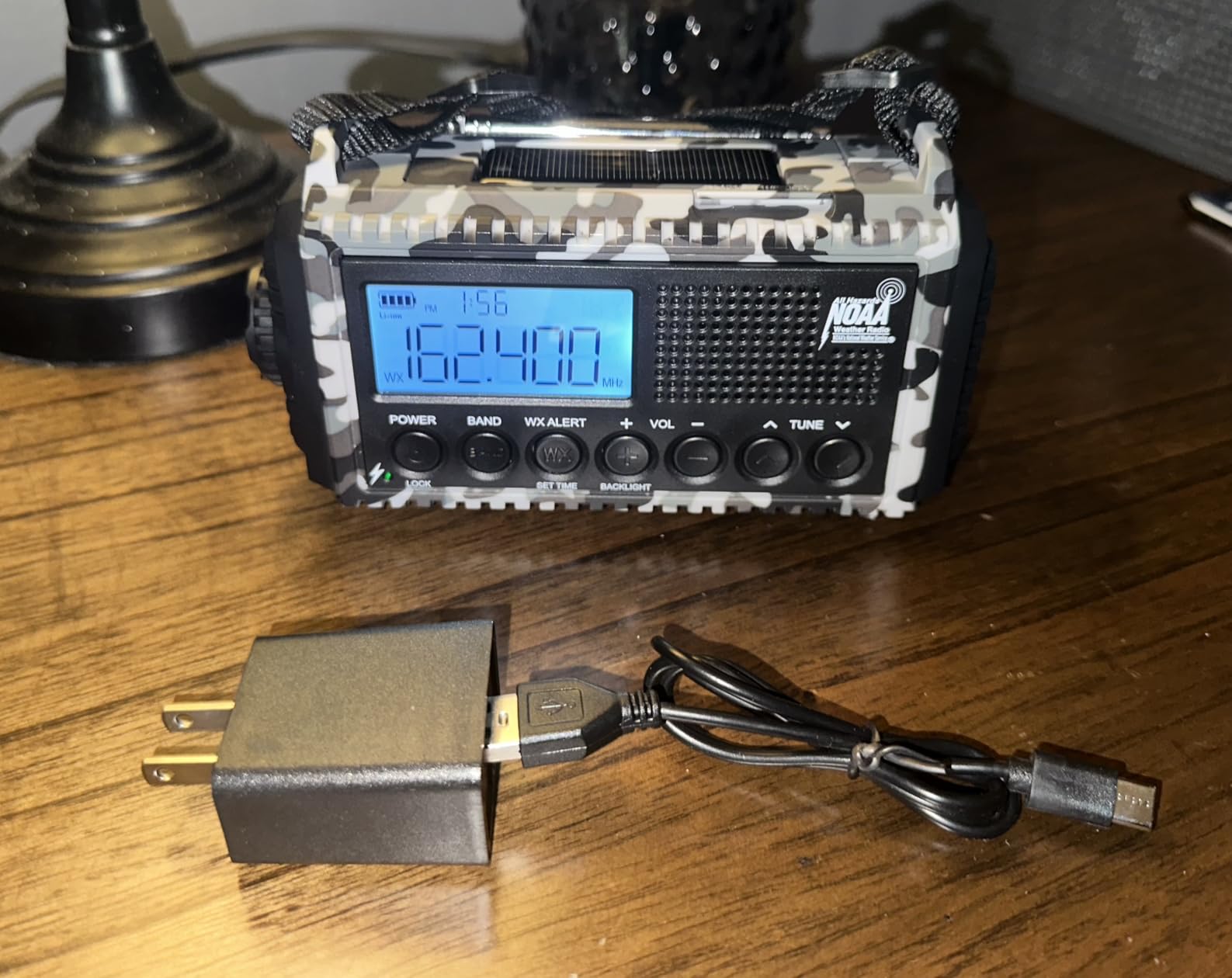 NOAA Weather Radio, Hand Crank Emergency Radio Solar Battery Operated AM FM customer photo 1