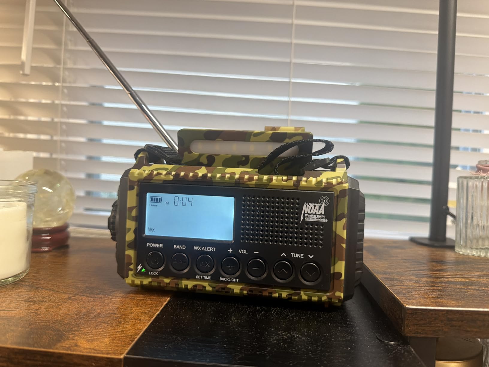 NOAA Weather Radio, Hand Crank Emergency Radio Solar Battery Operated AM FM customer photo 2