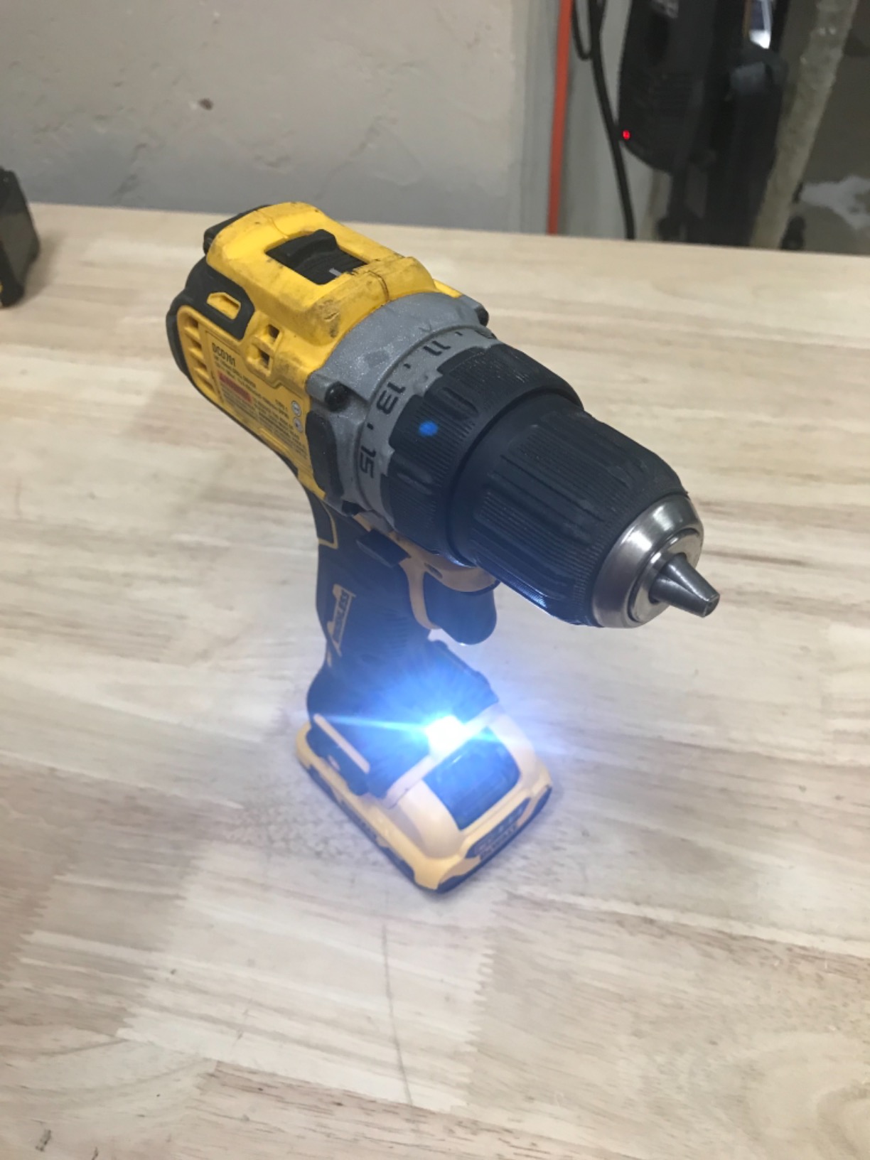 DEWALT XTREME 12V MAX* Cordless Drill / Driver Kit, 3/8-Inch (DCD701F2) customer photo 2