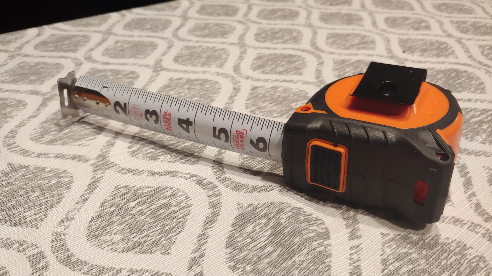 Klein Tools 9225 Tape Measure, Heavy-Duty Measuring Tape with 25-Foot Double-Hook Double-Sided Nylon Reinforced Blade, with Metal Belt Clip customer photo 1
