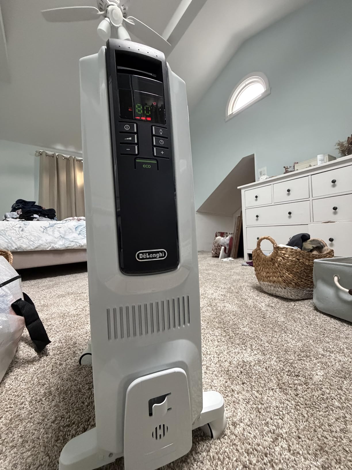 DeLonghi Dragon Digital Oil Filled Radiator Heater, 1500W Electric Space Heater for indoor use, programmable timer, Energy Saving, full room heater with safety features TRD40615EBK, 16