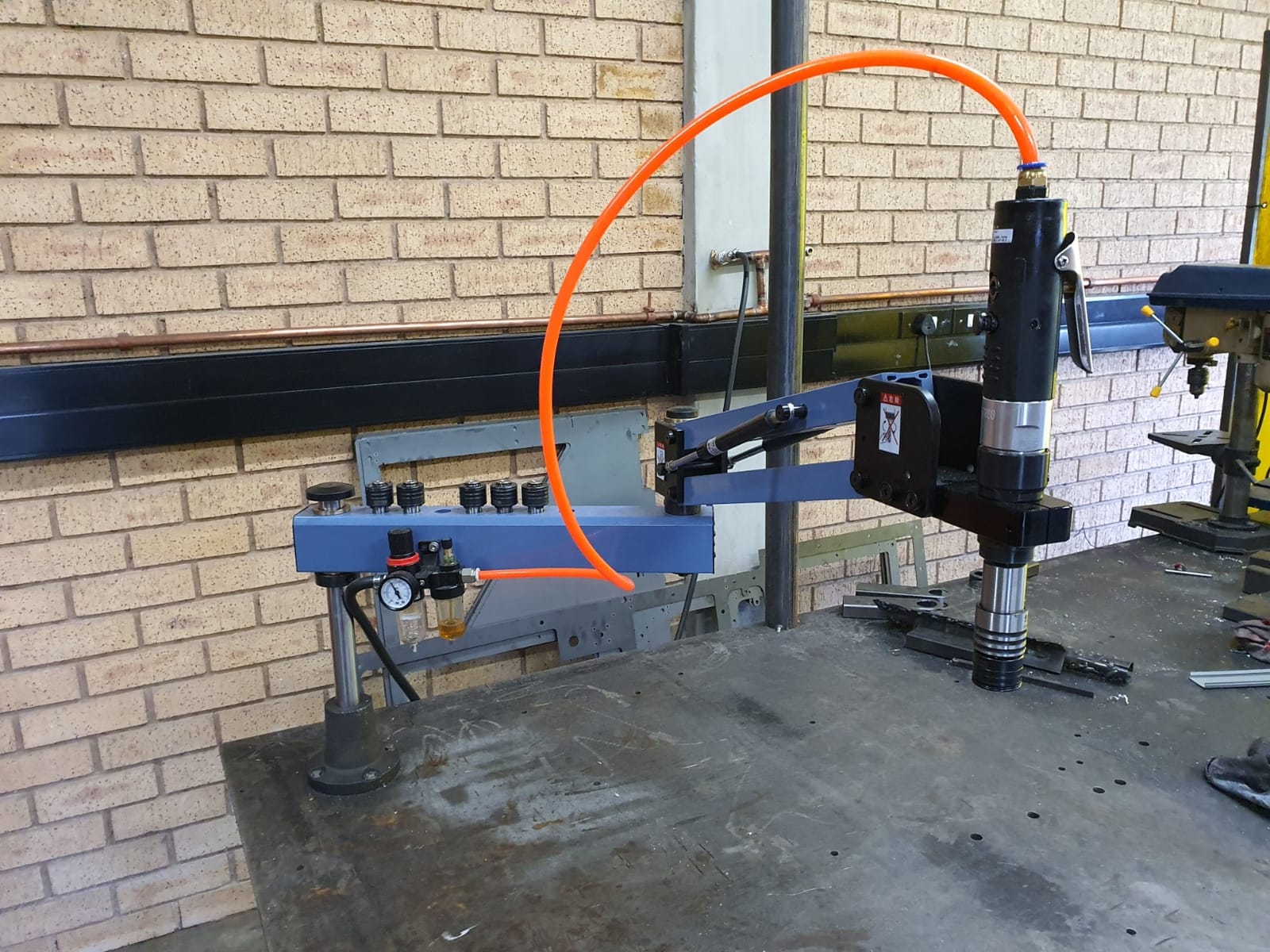 1000mm M3-M12 Pneumatic Tapping Machine Tapping Tool Drilling Threading Machine Air Tapper with 6 Chuck 360° arm 90° Head customer photo 2