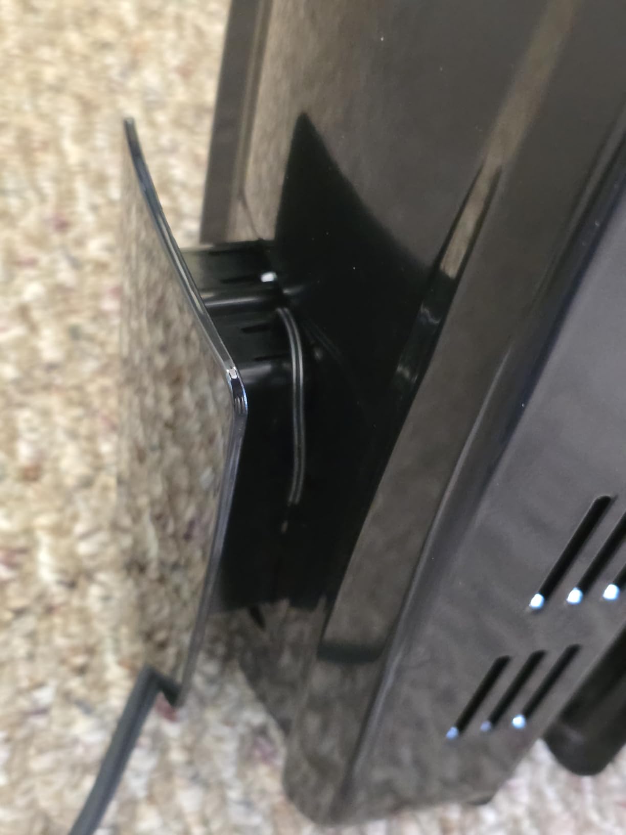 PELONIS Champagne Oil Filled Radiator Heater with Remote and Thermostat, 5 Temperature Settings for indoor use Large Room, Energy Efficient Electric Space heater with Safety Features customer photo 2