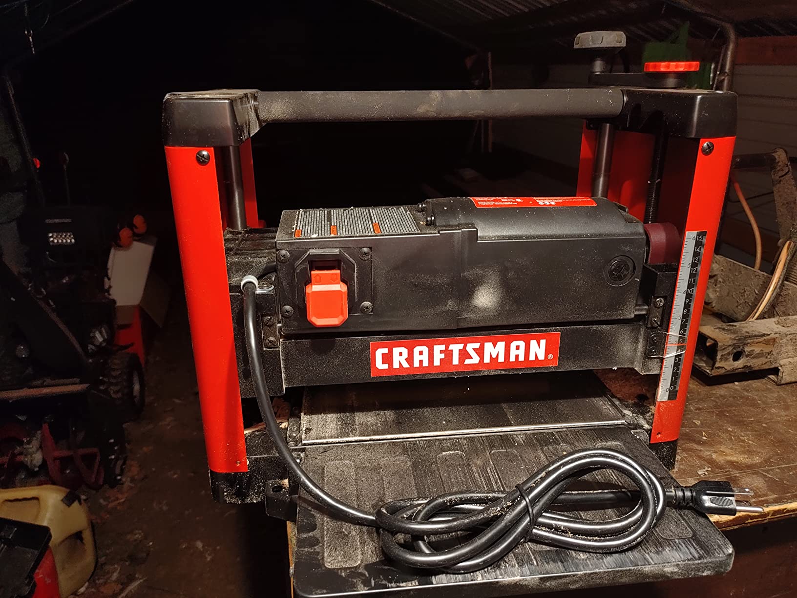 CRAFTSMAN Planer, 15 Amp, For Benchtops, Two Knife Solid Steel Cutter Head (CMEW320) customer photo 1