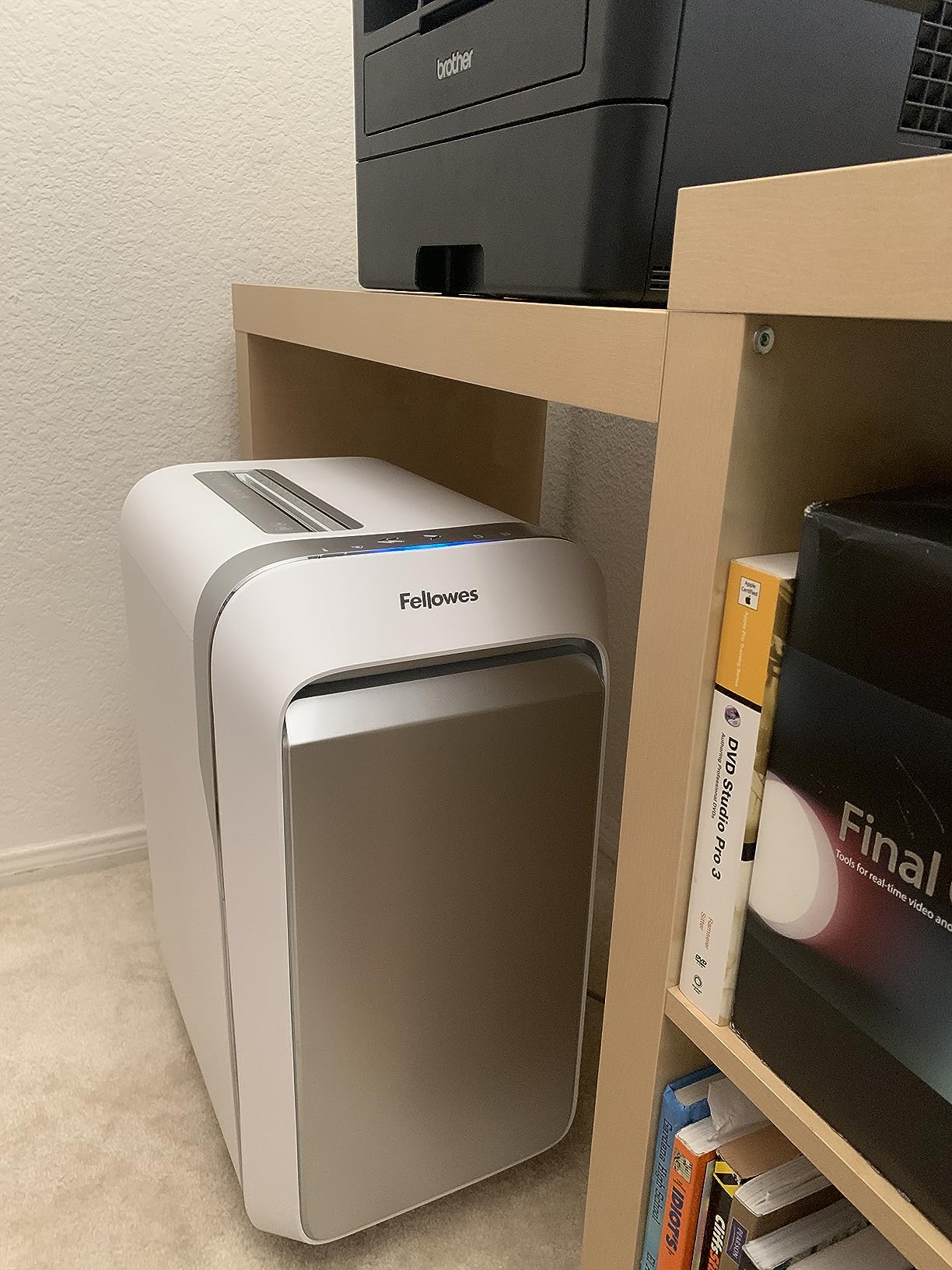 Fellowes Powershred LX220 Micro-Cut Paper Shredder, White customer photo 2