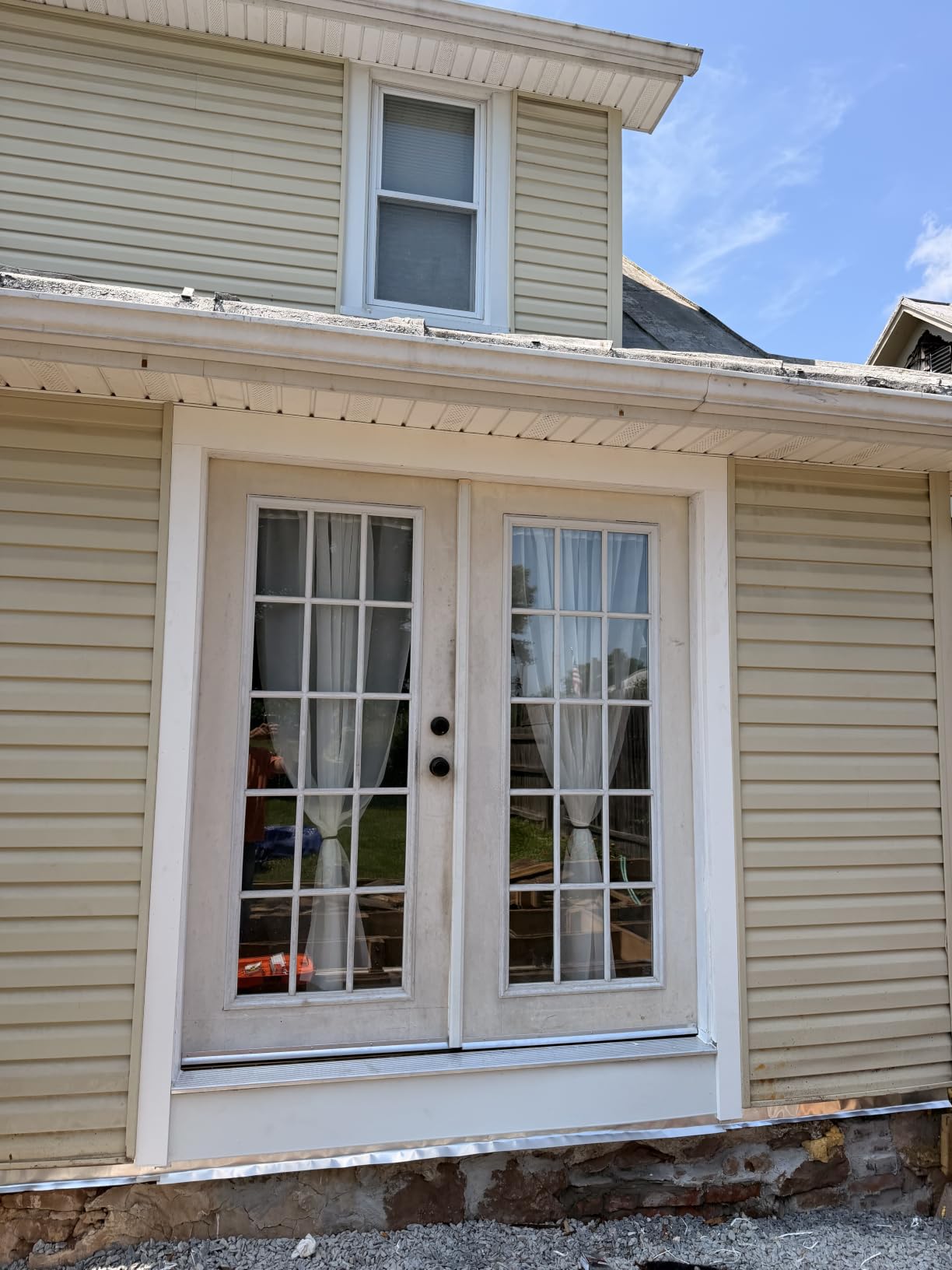 Exterior Inswing Threshold | Oak & Aluminum Adjustable Sill with Wood Base | 5 ¾” Wide | 6 Feet Long | Adjusts from 1 1/8” to 1 ½” High | Brown Aluminum | Primed Wood customer photo 1
