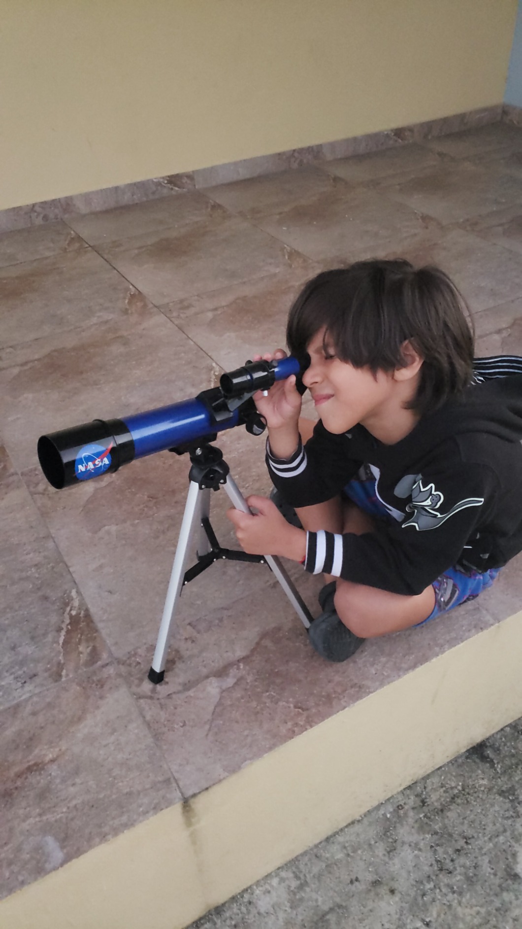 NASA Lunar Telescope for Kids Ages 8-12 with Tripod and Finder Scope customer photo 2