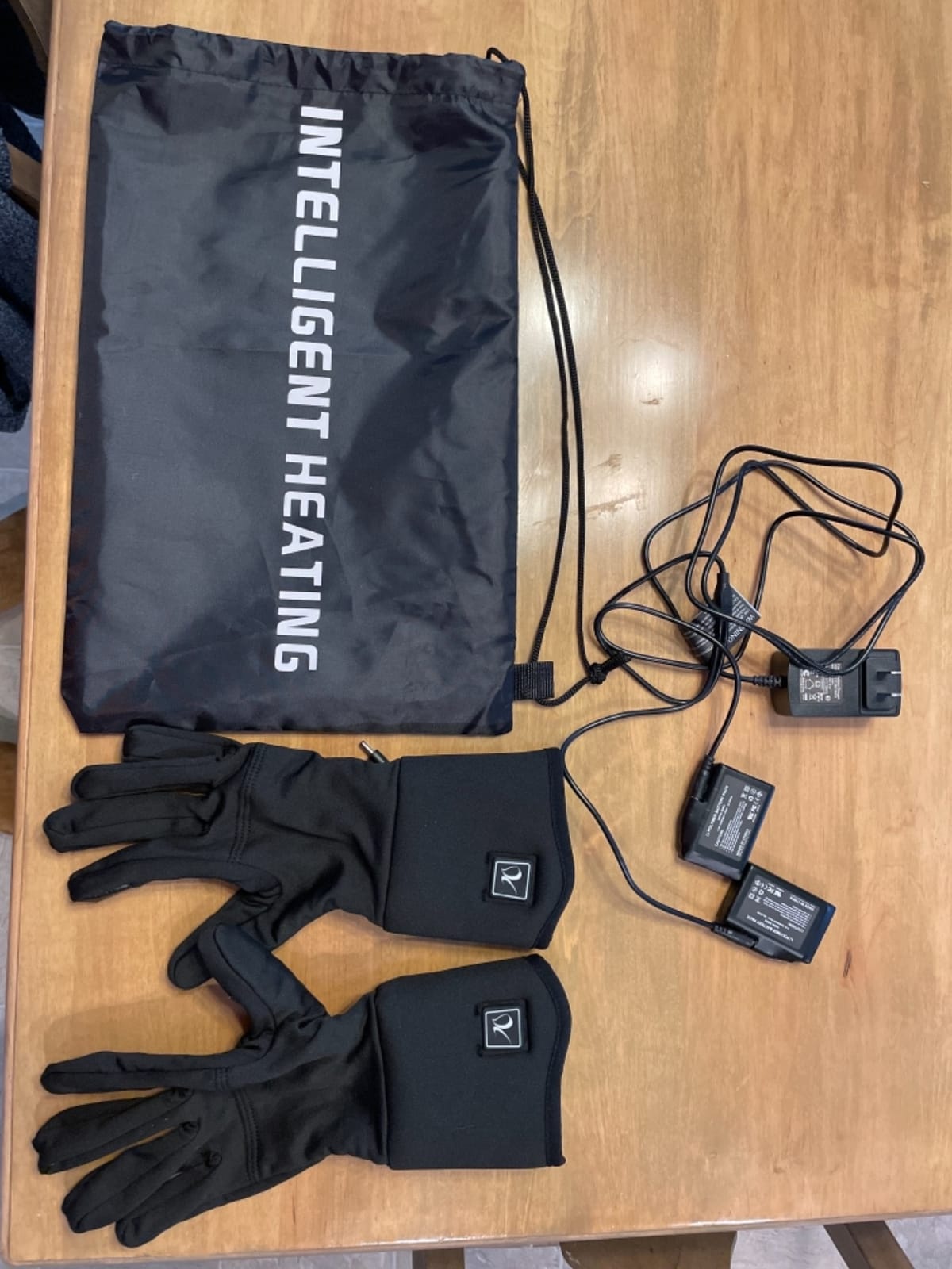 Heated Glove Liners for Men & Women, Rechargeable Thin Electric Touchscreen Gloves for Skiing, Cycling, Hiking & Typing customer photo 1
