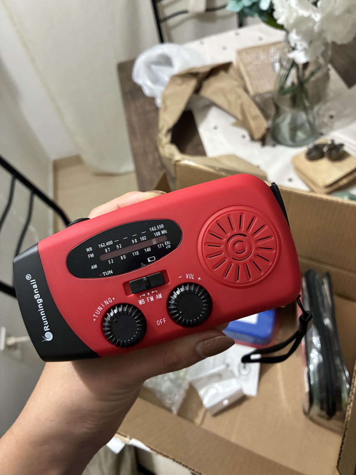 RunningSnail Emergency Crank Radio with 3-Mode Flashlight & Reading Lamp customer photo 1