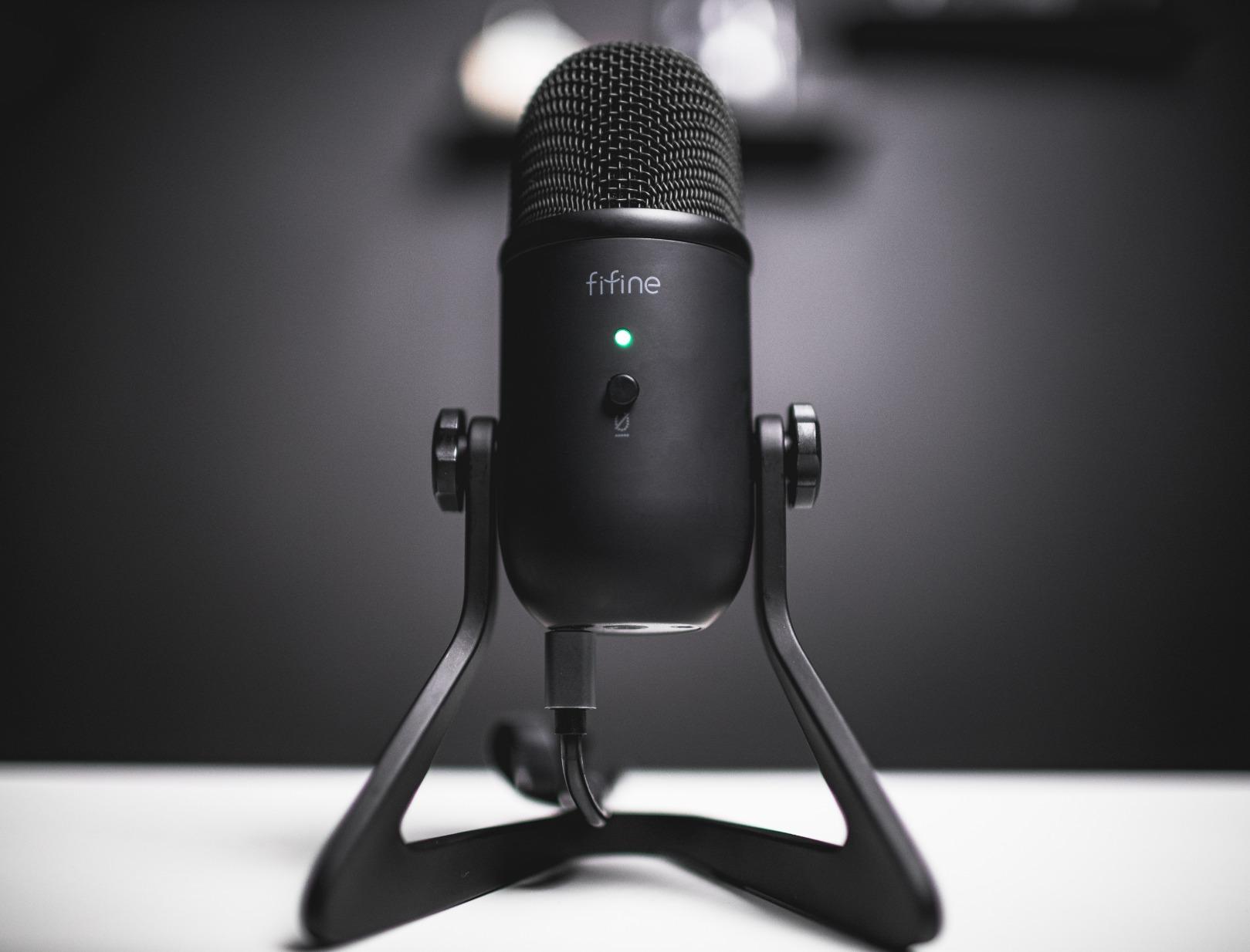 FIFINE K678 USB Podcast Microphone for Recording Streaming customer photo 2