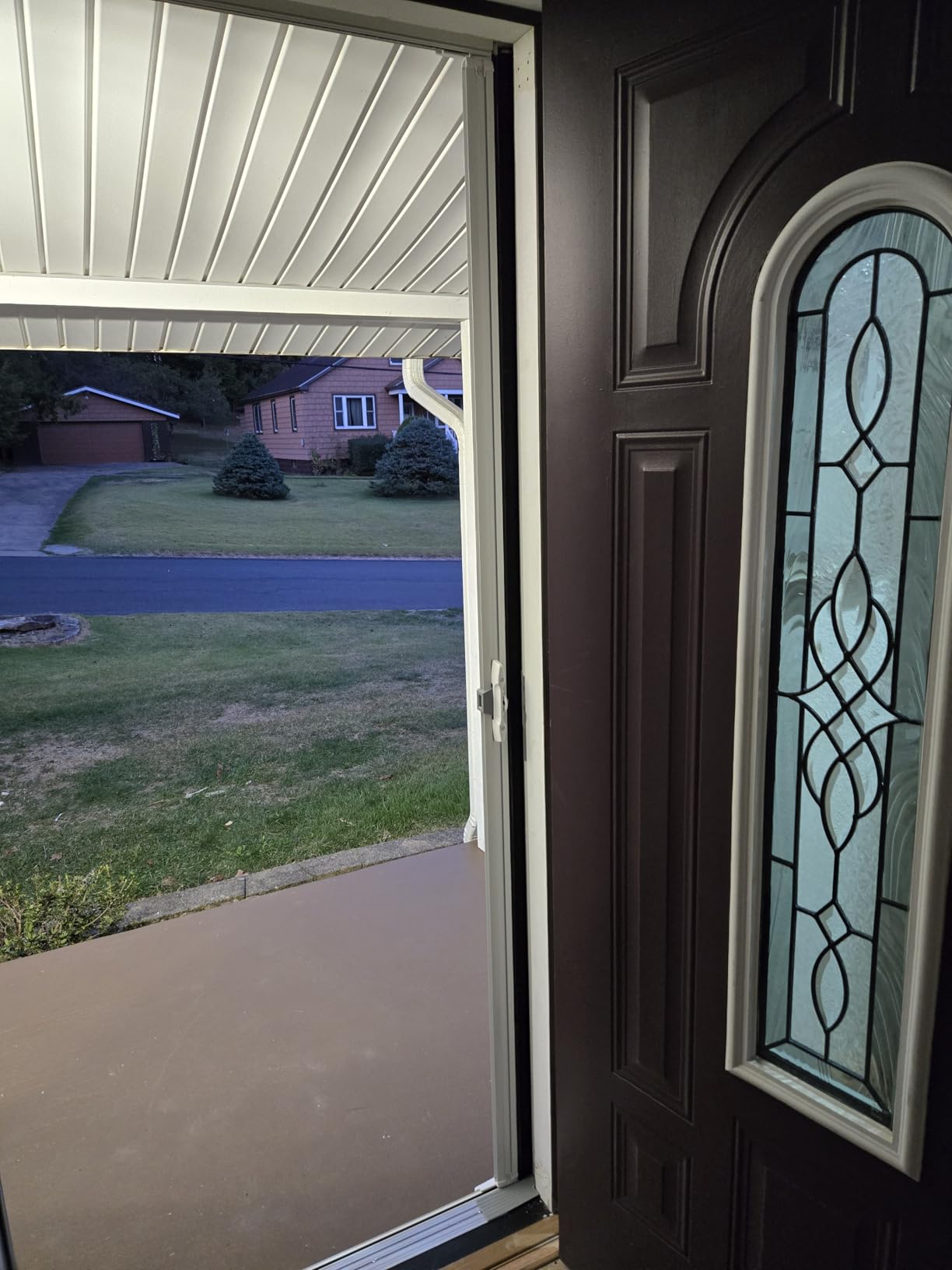 LARSON Brisa Sandstone Retractable Screen Door Thin Mesh 32-36 in Wide customer photo 2