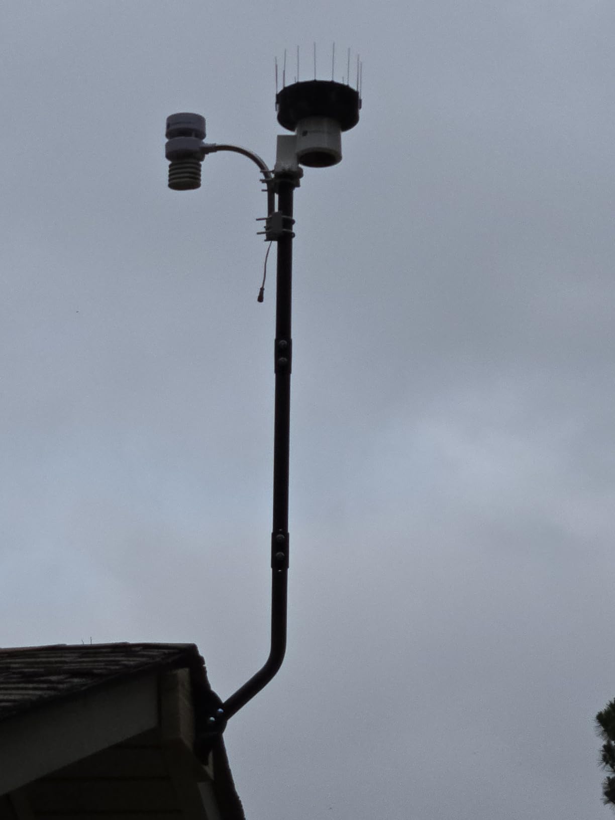 Ambient Weather WS-5000 Ultrasonic Smart Weather Station customer photo 1